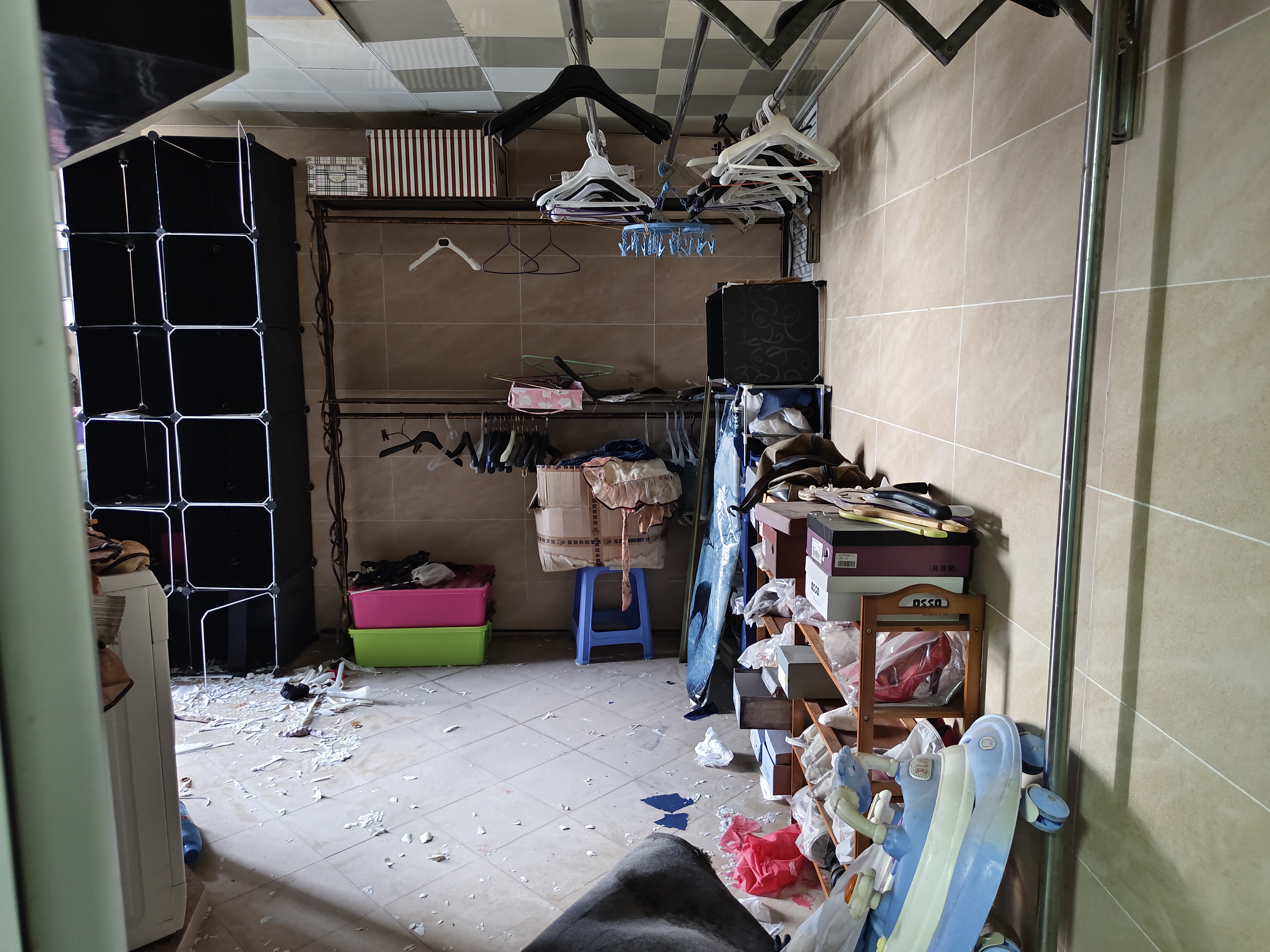 吉泰邦臣 3室2厅2卫 69.8万 吉泰邦臣 3室2厅2卫 69.8万客厅