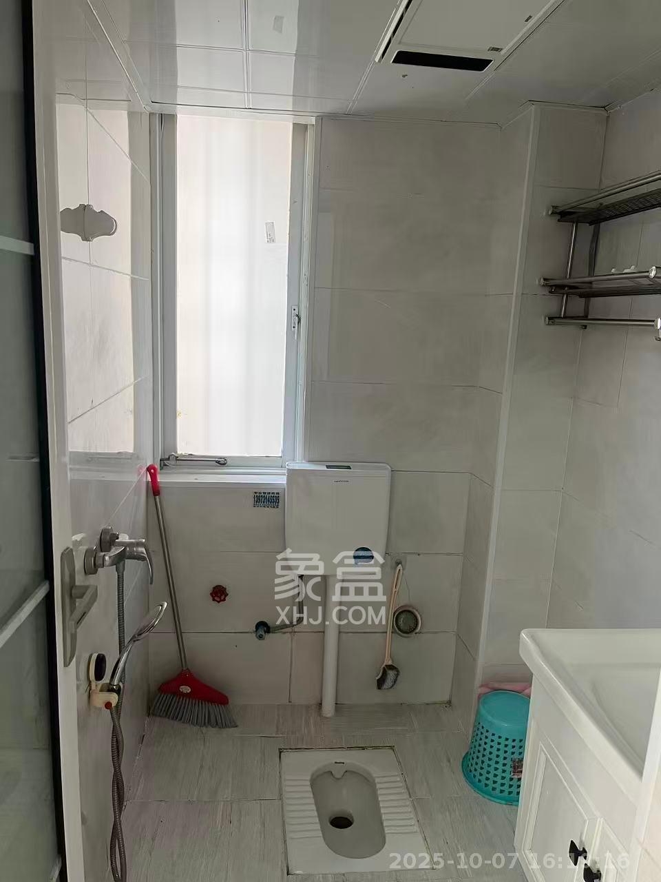 友谊小区公寓楼 2室2厅1卫 2000.0元/月 友谊小区公寓楼 2室2厅1卫 2000.0元/月室内图