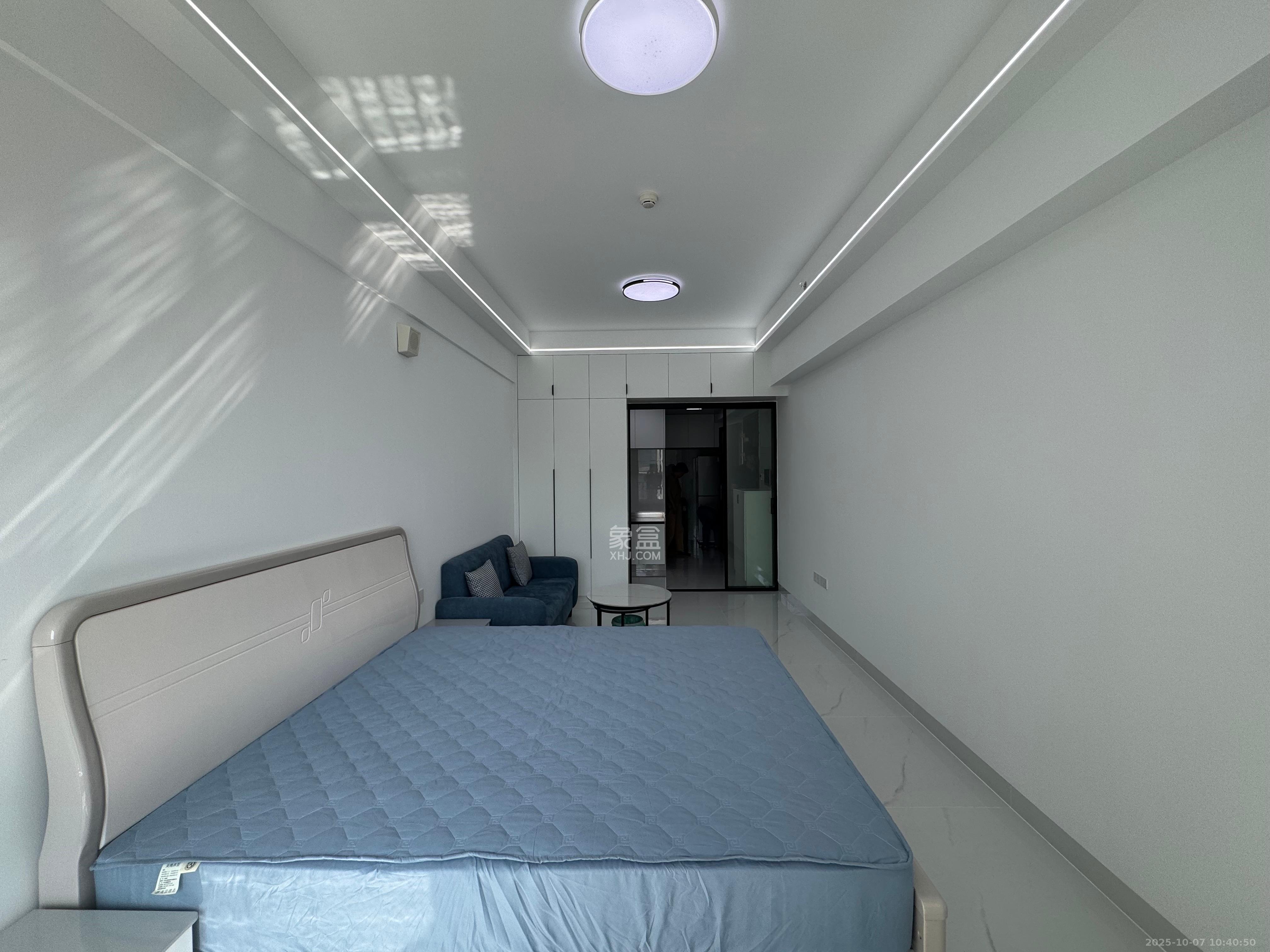 恒大誉府(融誉商业中心)  1室0厅0卫    1700.0元/月 恒大誉府(融誉商业中心)  1室0厅0卫    1700.0元/月室内图1