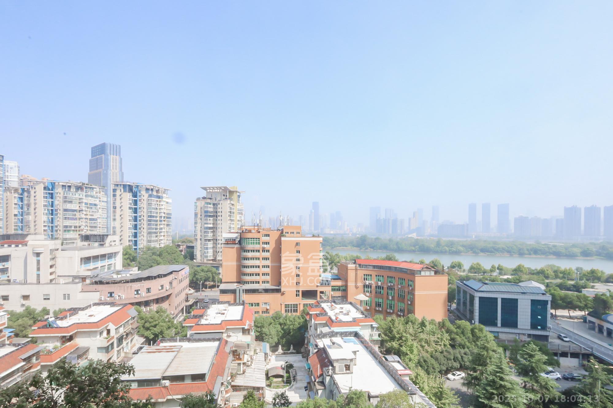 景秀江山 4室2厅2卫 150.0万 景秀江山 4室2厅2卫 150.0万其他