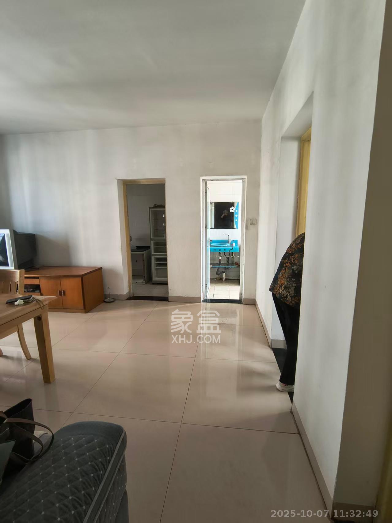 三0一佳园 3室2厅1卫 1200.0元/月 三0一佳园 3室2厅1卫 1200.0元/月室内图