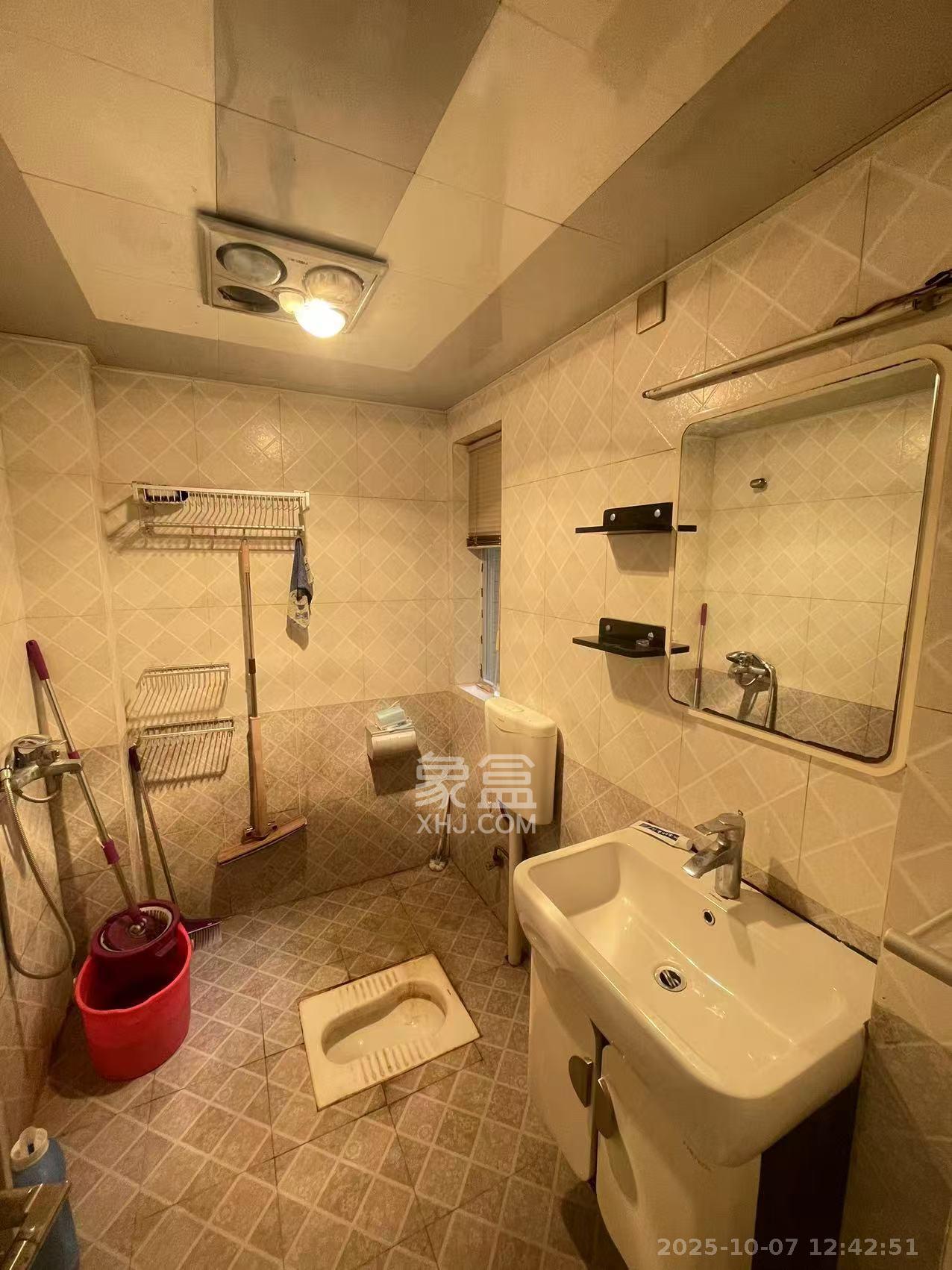 东业苹果社区  2室2厅1卫    1600.0元/月室内图