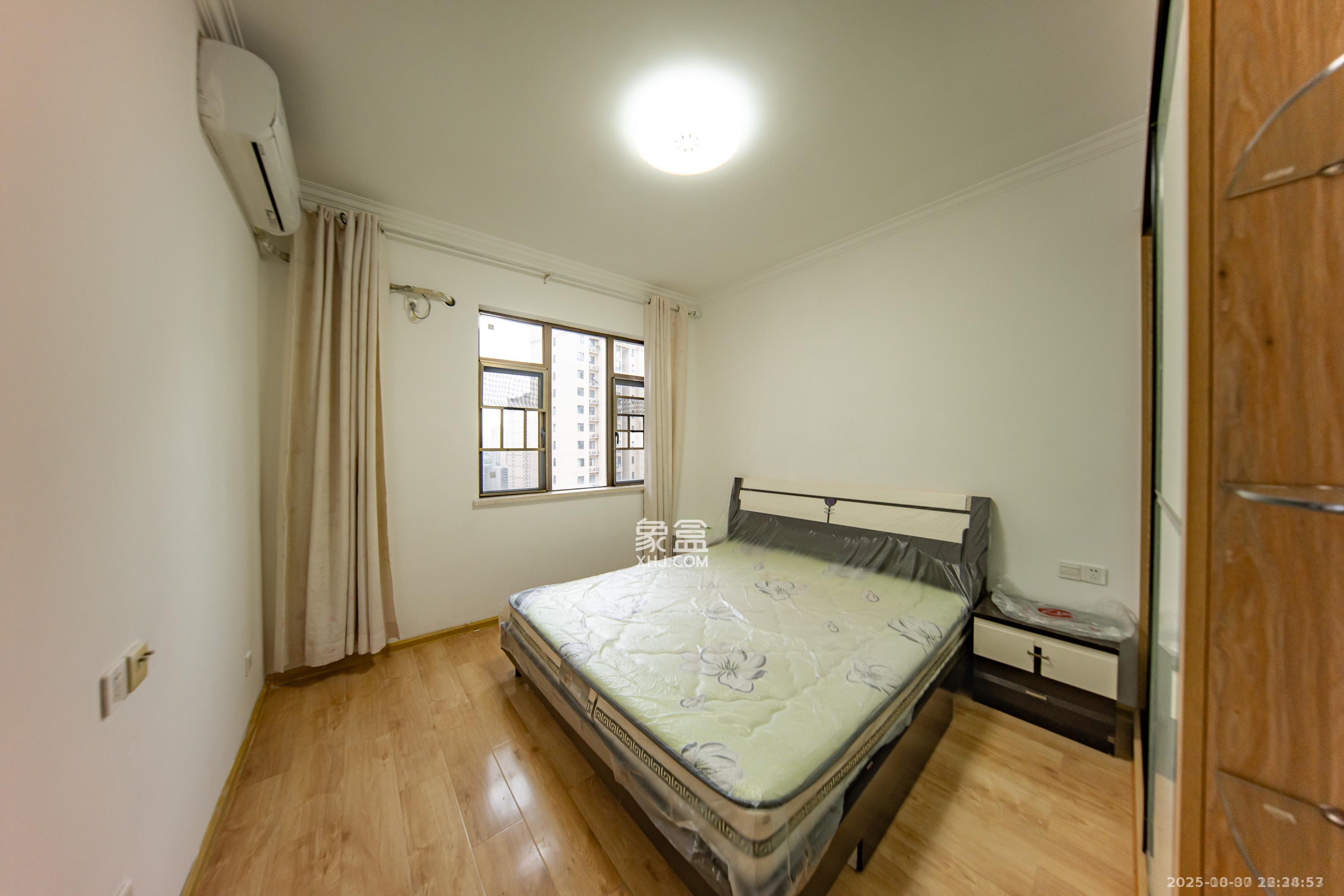 江山帝景哈佛  2室2厅1卫    2100.0元/月室内图