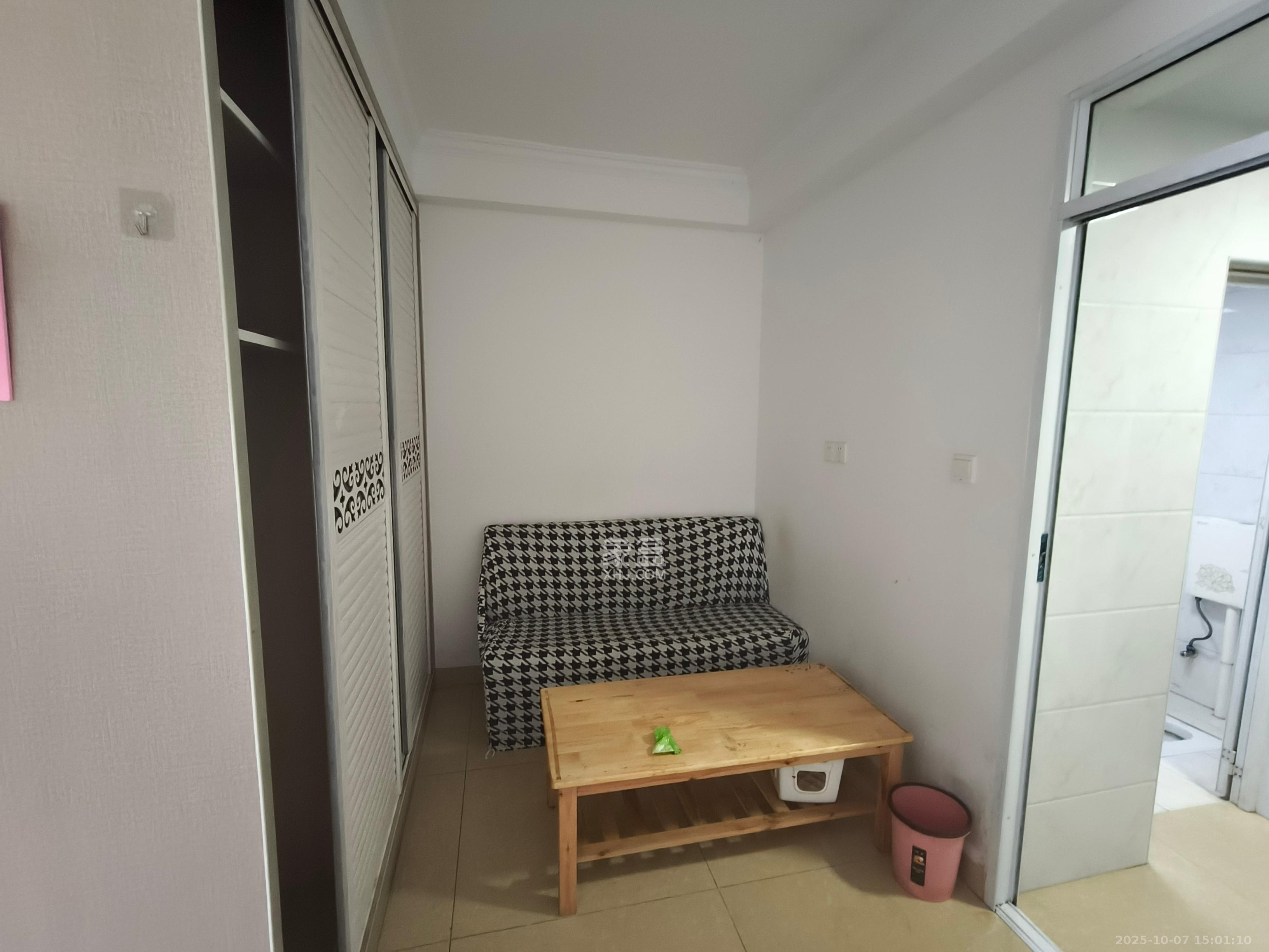 美利新世界 1室1厅1卫 1000.0元/月 美利新世界 1室1厅1卫 1000.0元/月室内图