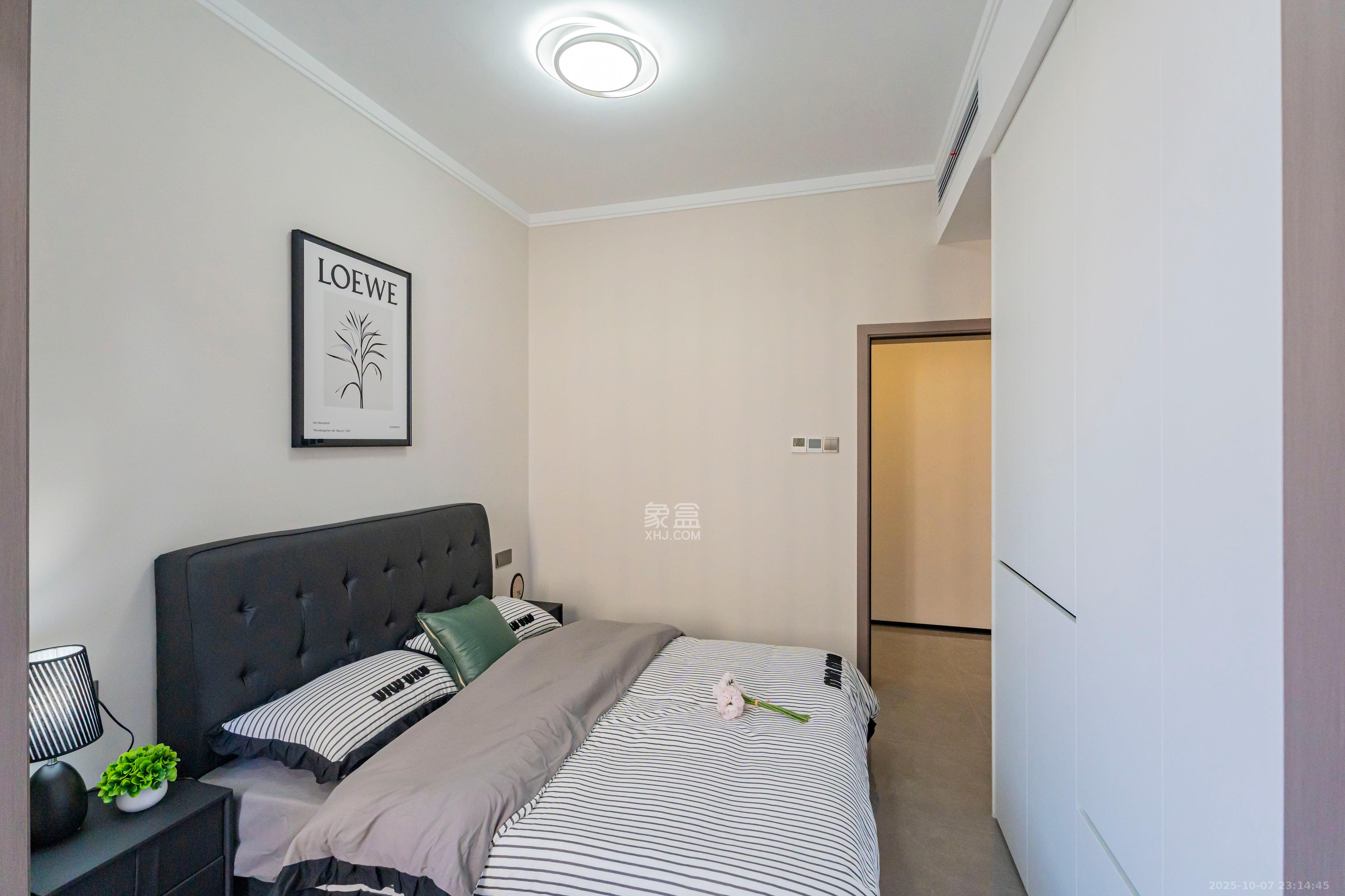 公园9号大都会 3室2厅1卫 138.8万 公园9号大都会 3室2厅1卫 138.8万卧室