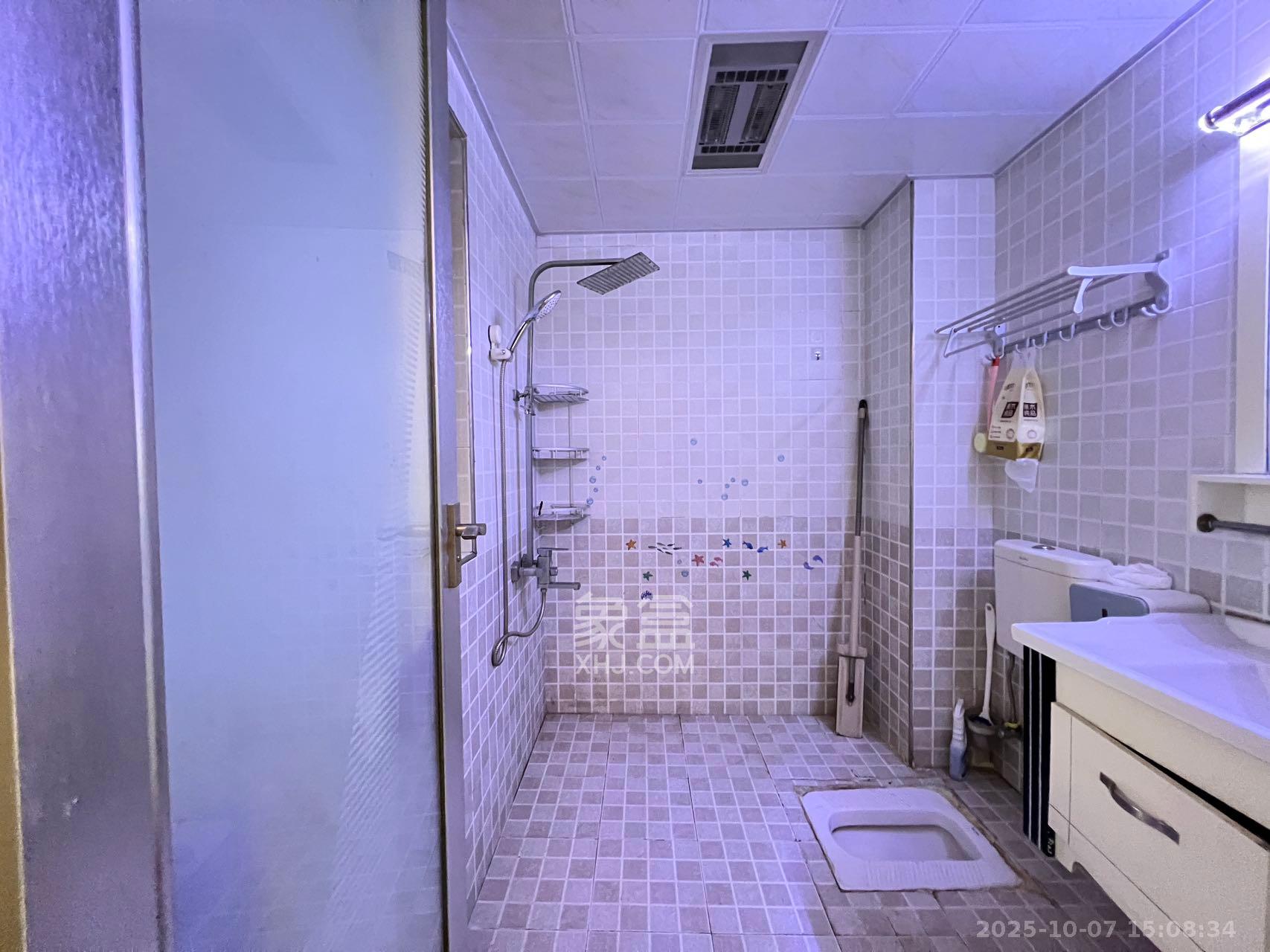 万科魅力之城  2室2厅1卫    2000.0元/月室内图