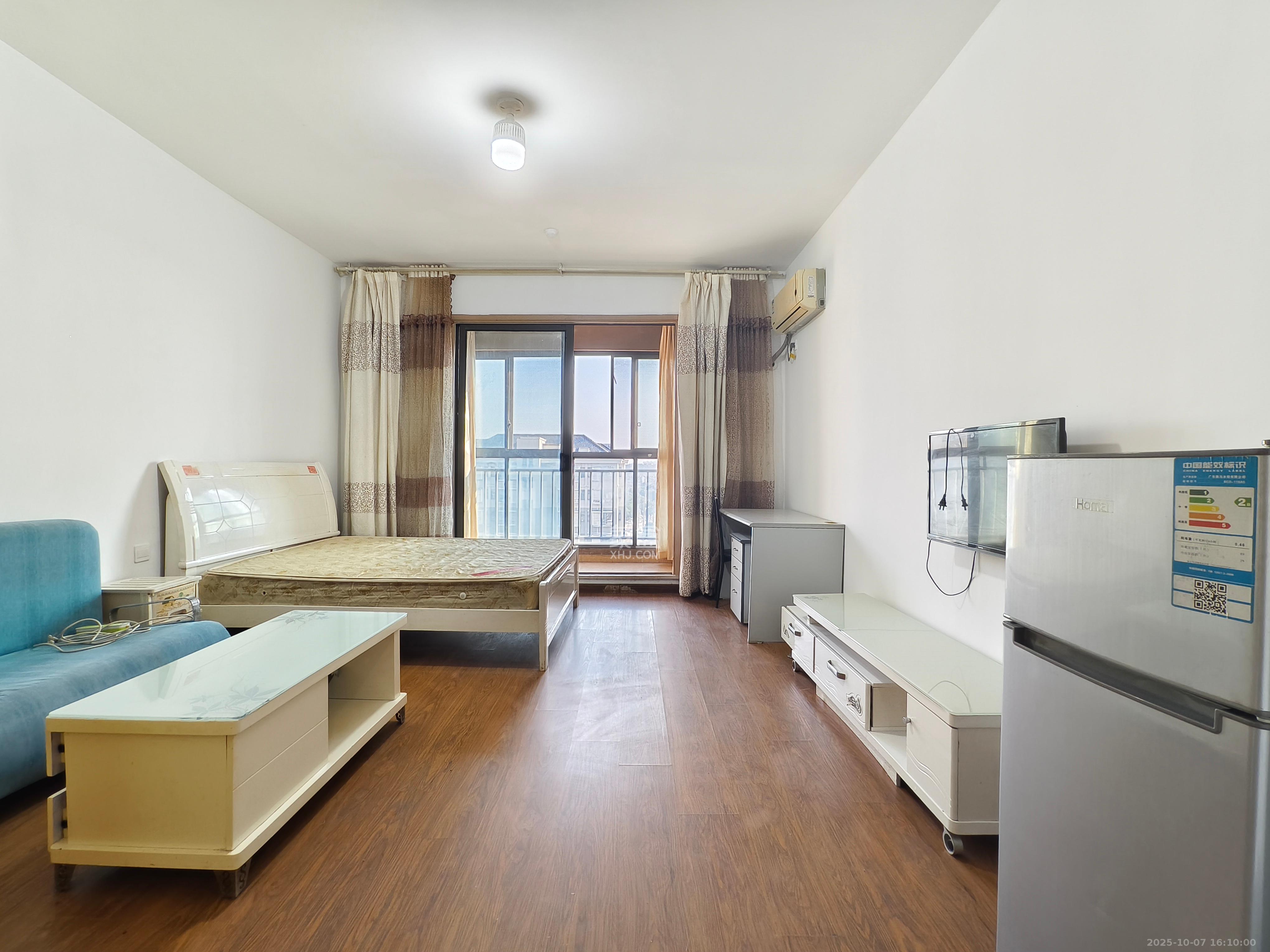 花漾年华(桂花园)  1室1厅1卫    1100.0元/月 花漾年华(桂花园)  1室1厅1卫    1100.0元/月