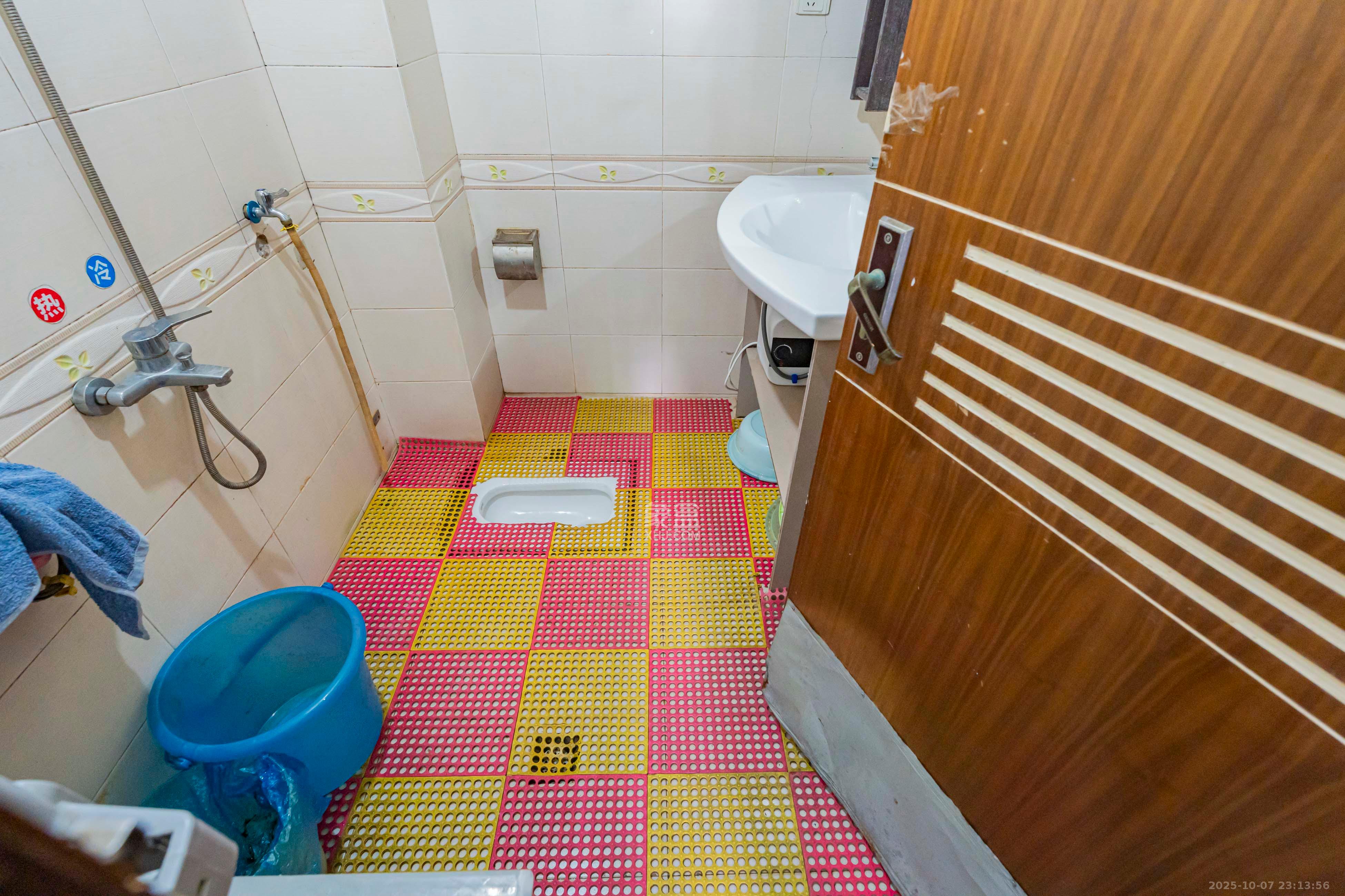 锦绣华天 3室2厅2卫 105.0万 锦绣华天 3室2厅2卫 105.0万卫生间