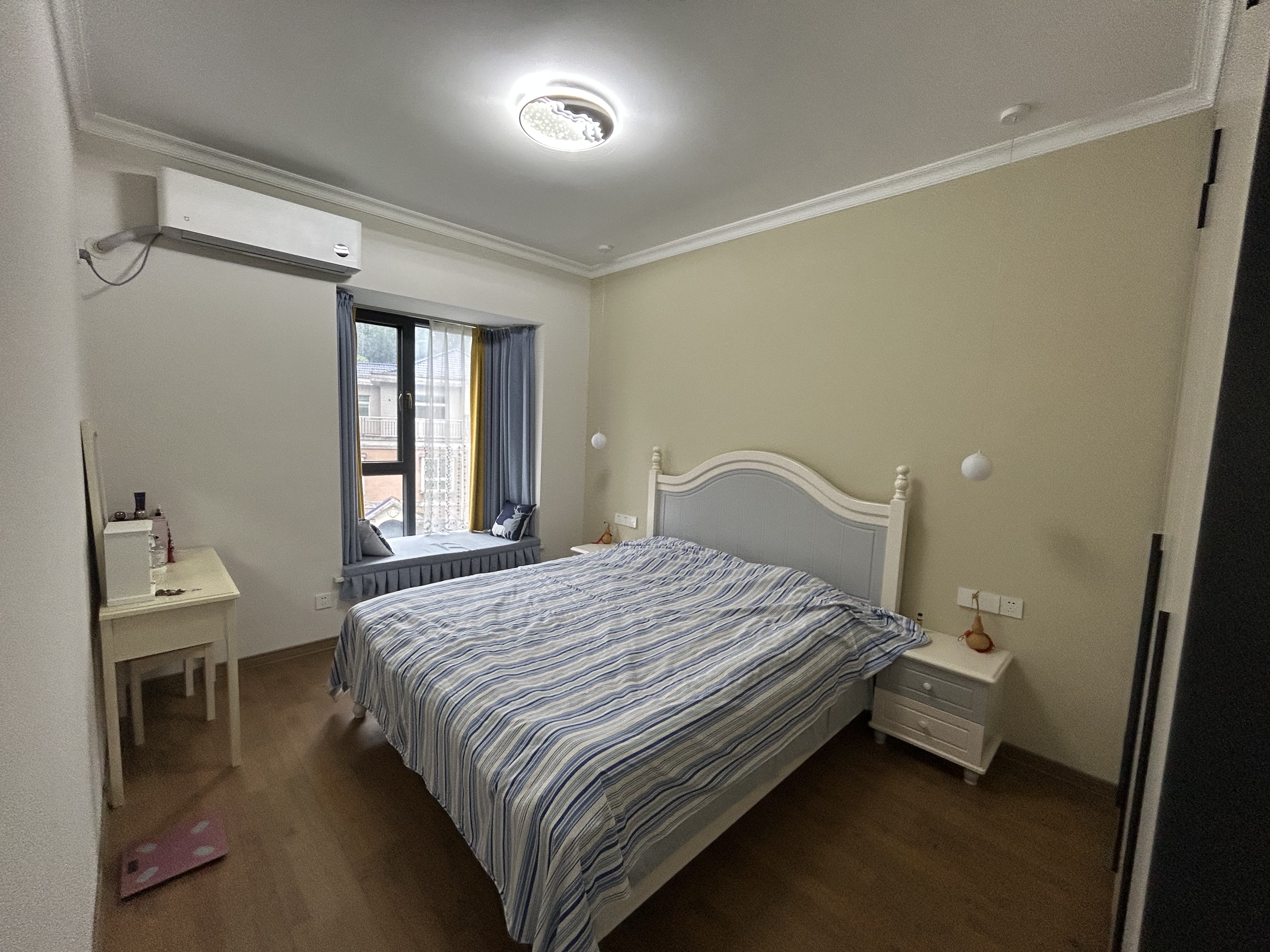 学府花园（文苑瑞景）  3室2厅1卫    48.8万