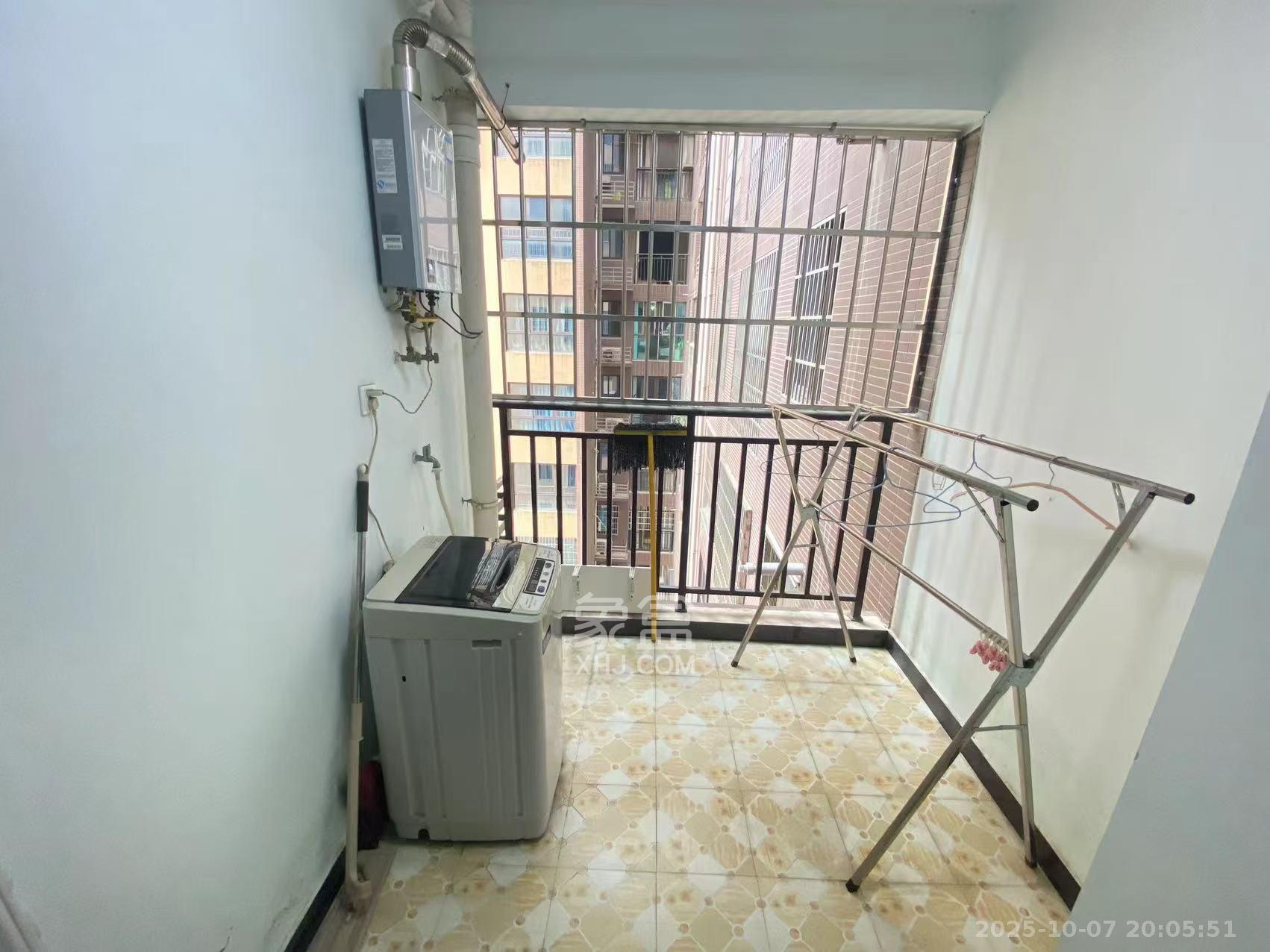 芒果天地(芒果雅苑)  3室1厅1卫    2000.0元/月室内图