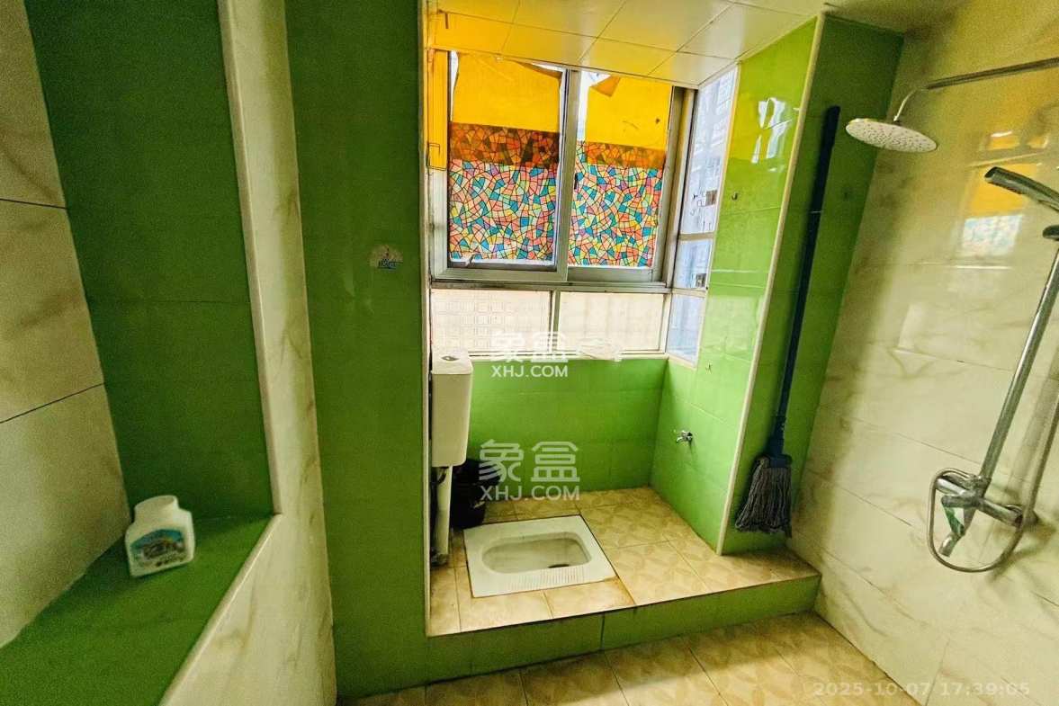 楚湘街二条巷散盘 2室1厅1卫 2100.0元/月 楚湘街二条巷散盘 2室1厅1卫 2100.0元/月室内图