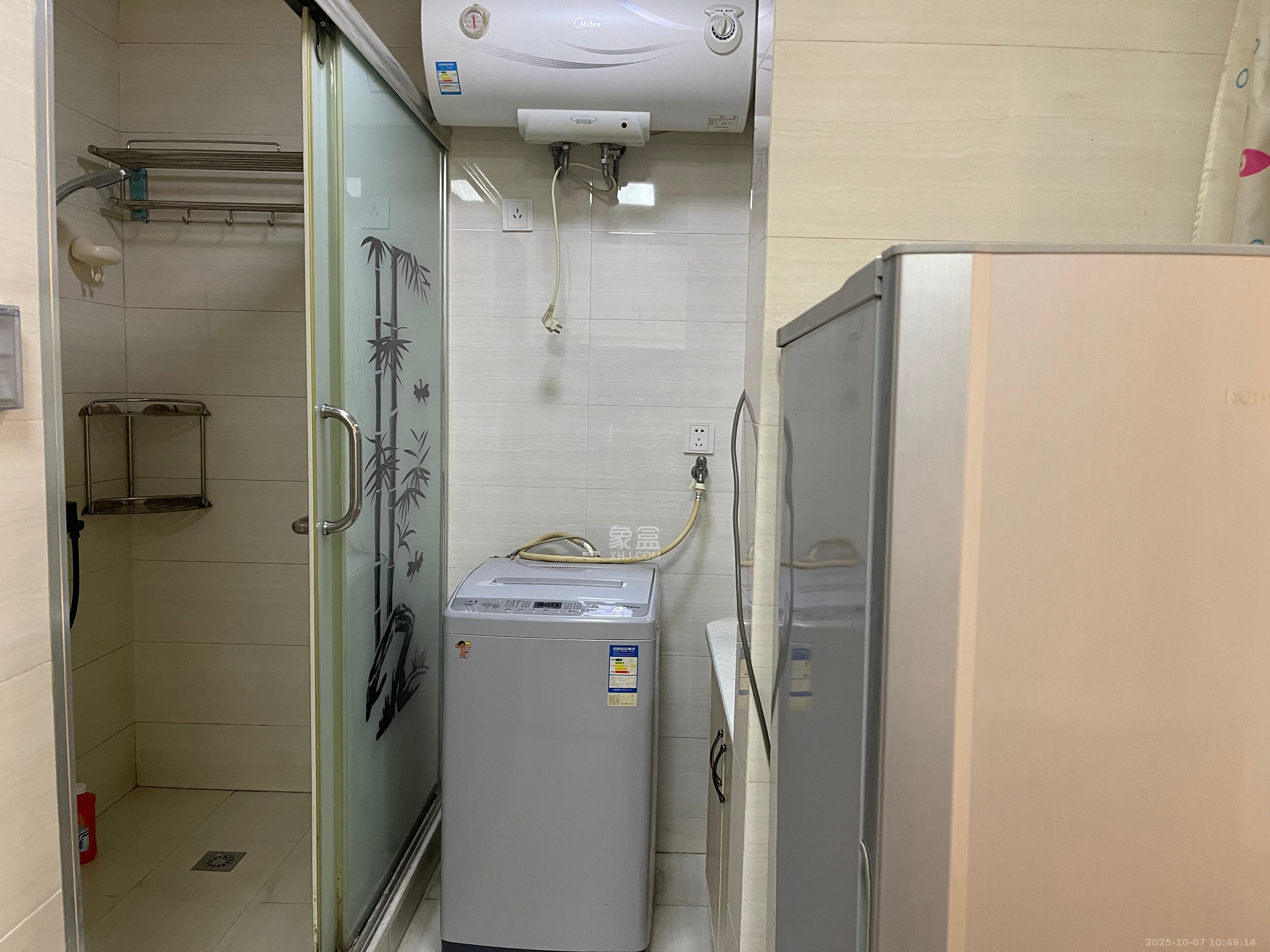世纪桃花苑  1室1厅1卫    1300.0元/月室内图