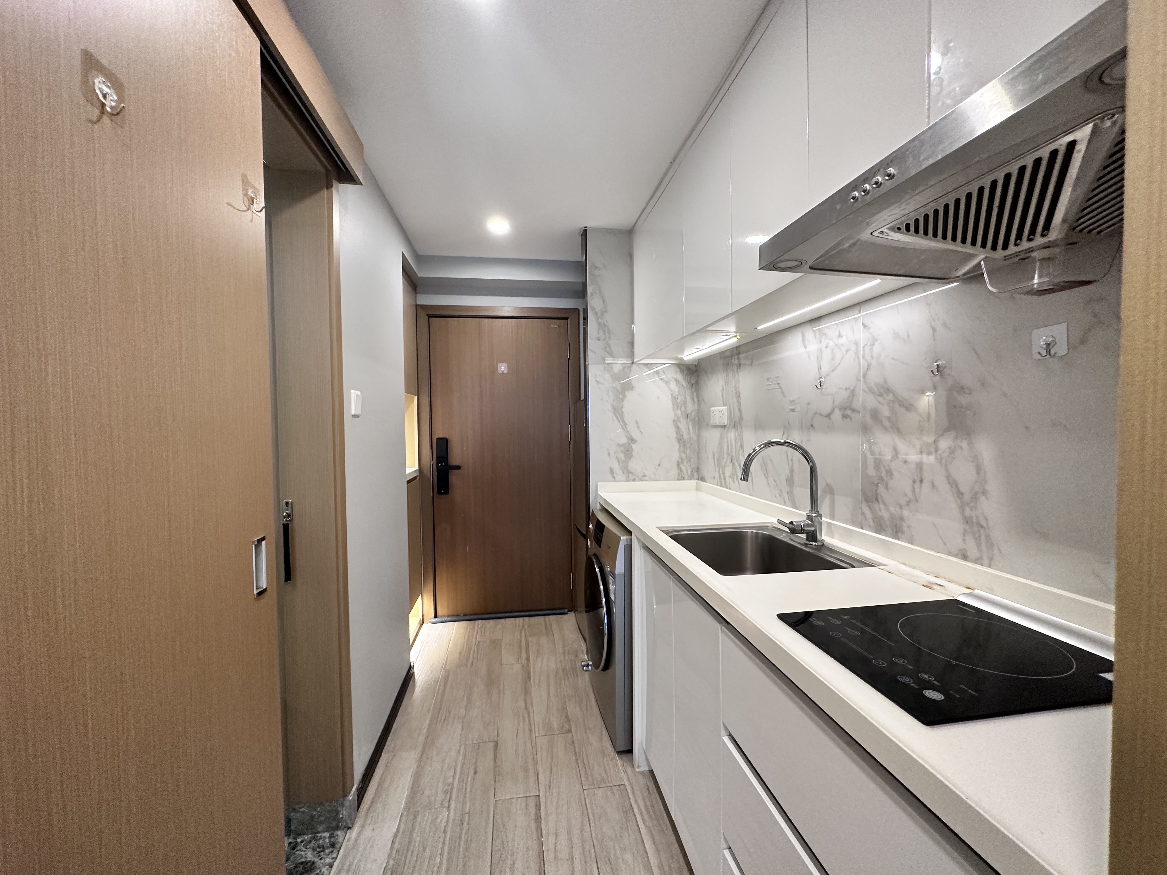 融创精彩天地 1室0厅1卫 1900.0元/月 融创精彩天地 1室0厅1卫 1900.0元/月室内图