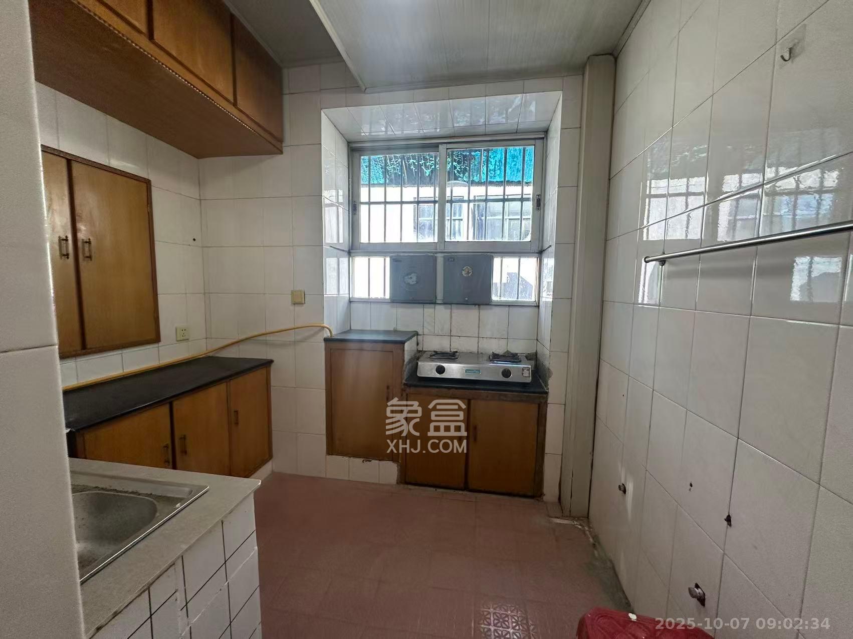 赤岗小区(一二三片) 2室1厅1卫 1500.0元/月 赤岗小区(一二三片) 2室1厅1卫 1500.0元/月室内图