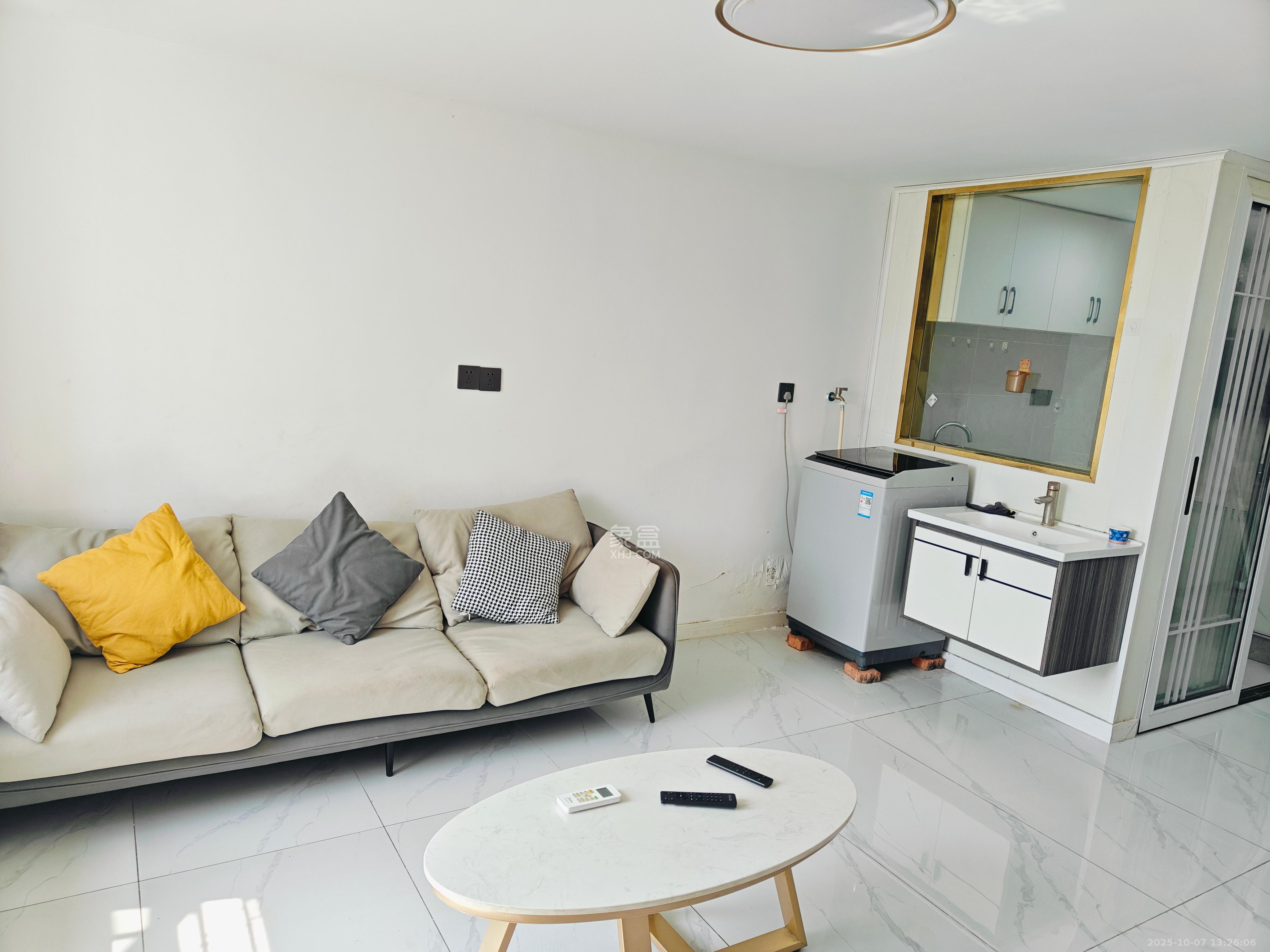 新城悦隽 2室1厅1卫 1600.0元/月 新城悦隽 2室1厅1卫 1600.0元/月室内图