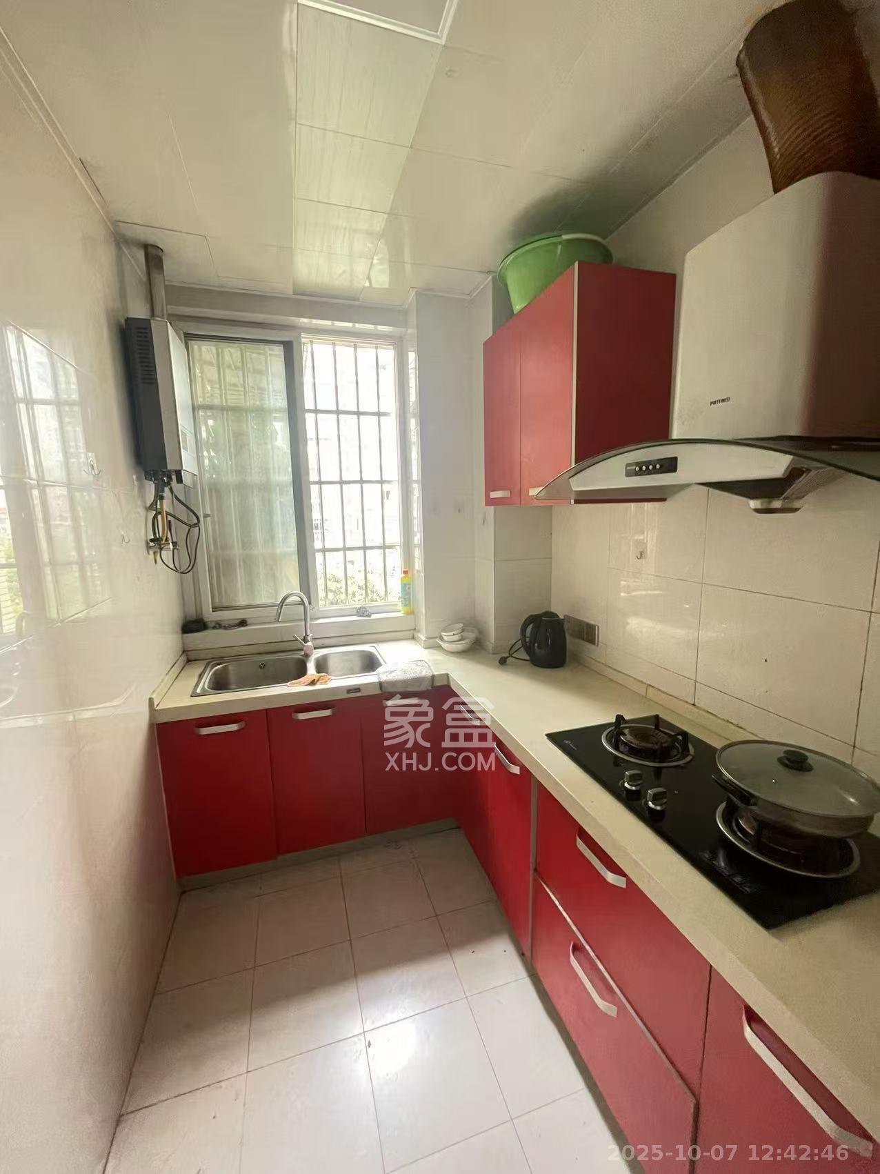 东业苹果社区  2室2厅1卫    1600.0元/月室内图