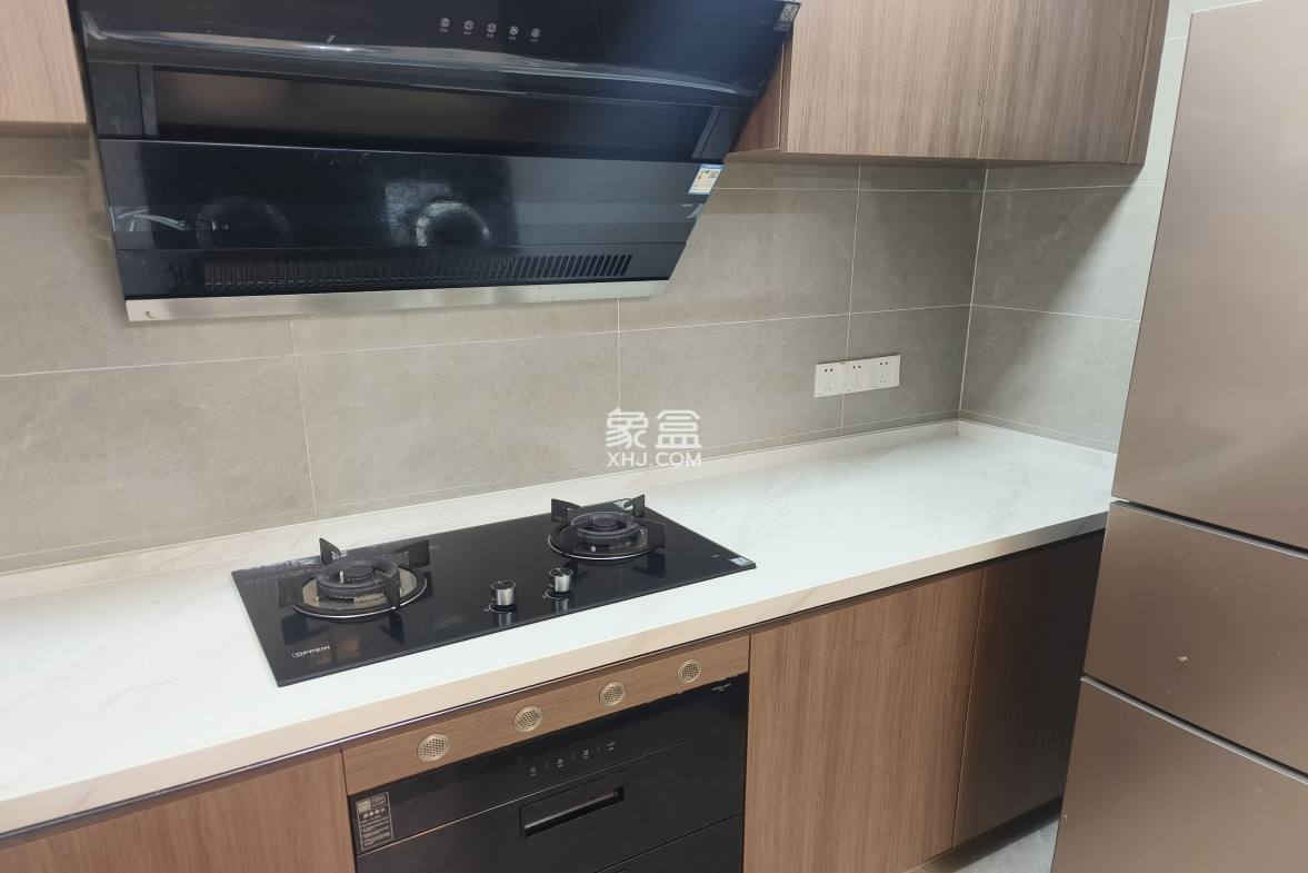 金湖壹号 1室0厅0卫 3800.0元/月 金湖壹号 1室0厅0卫 3800.0元/月室内图