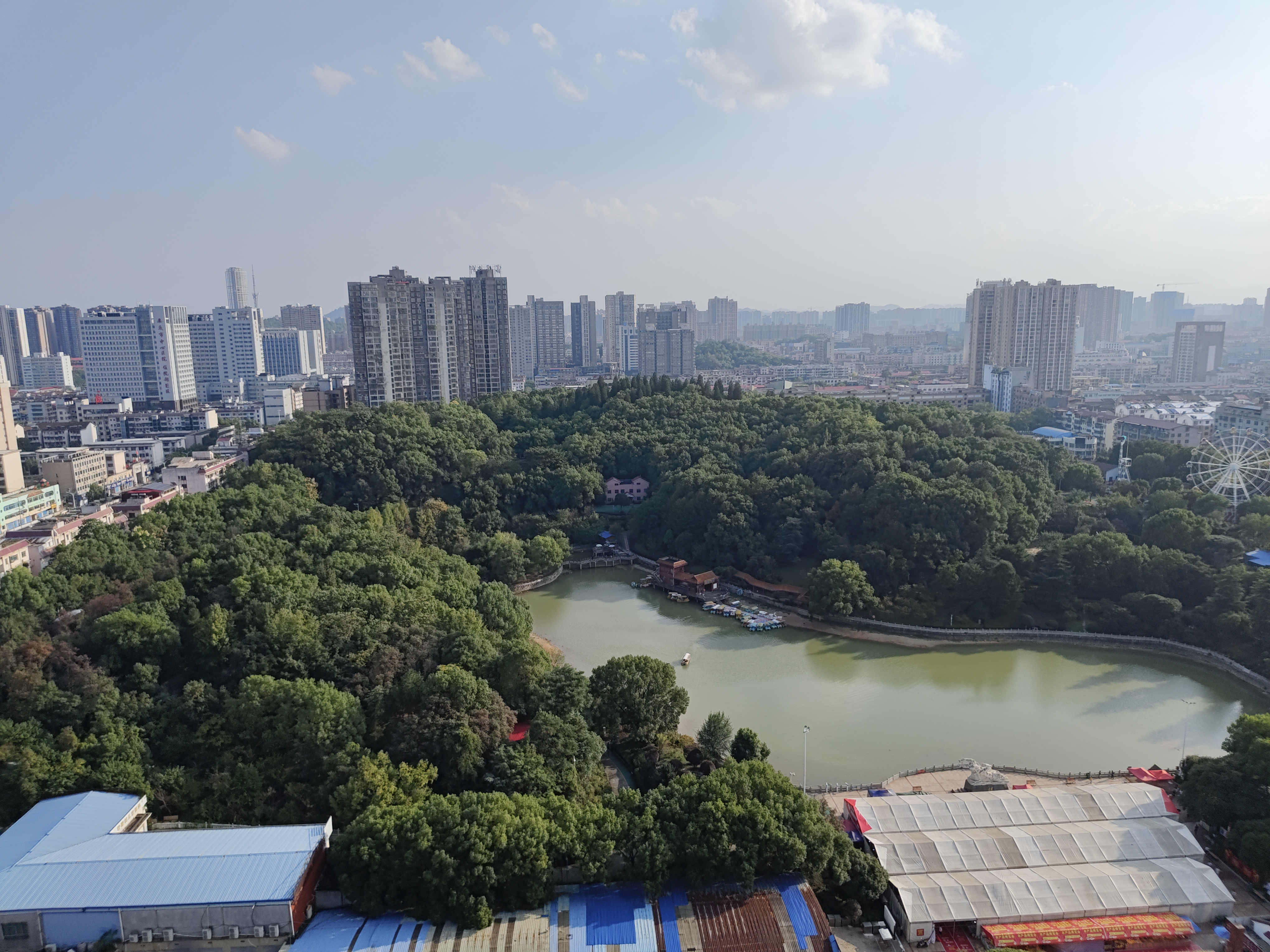 吉泰邦臣 3室2厅2卫 69.8万 吉泰邦臣 3室2厅2卫 69.8万客厅