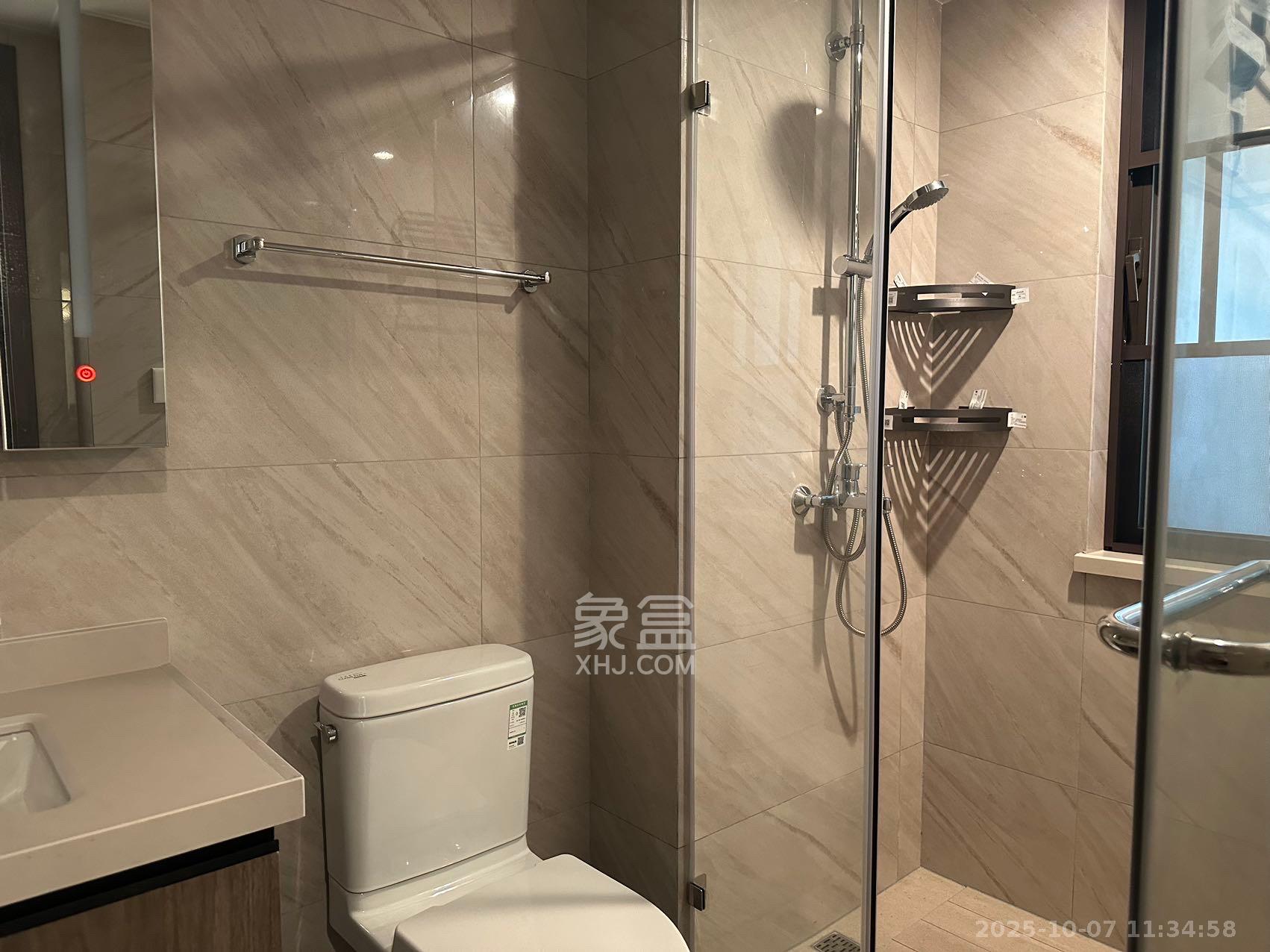 龙湖春江天玺 3室2厅2卫 4000.0元/月 龙湖春江天玺 3室2厅2卫 4000.0元/月室内图