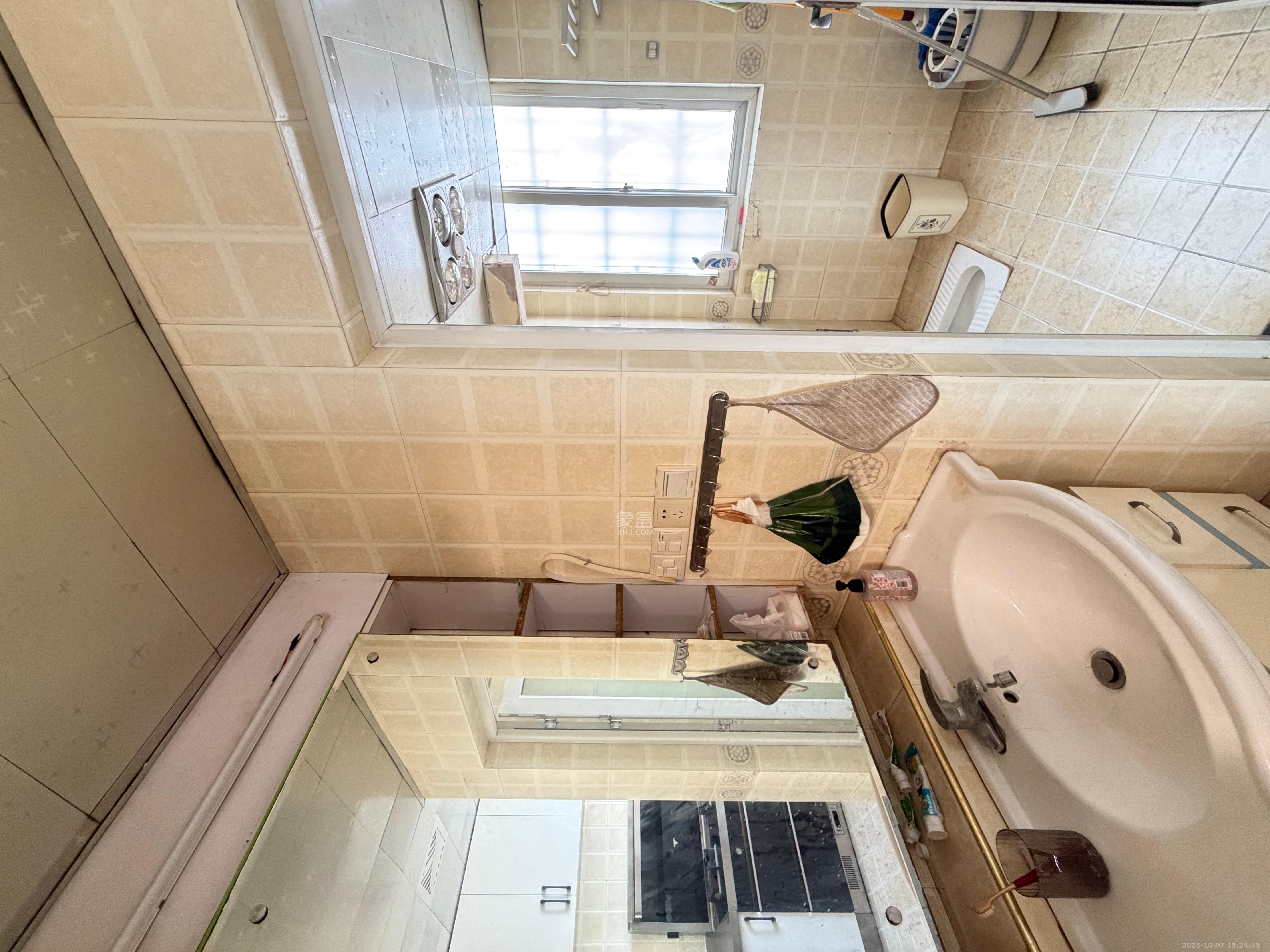 旭日东升 2室2厅1卫 2300.0元/月 旭日东升 2室2厅1卫 2300.0元/月室内图