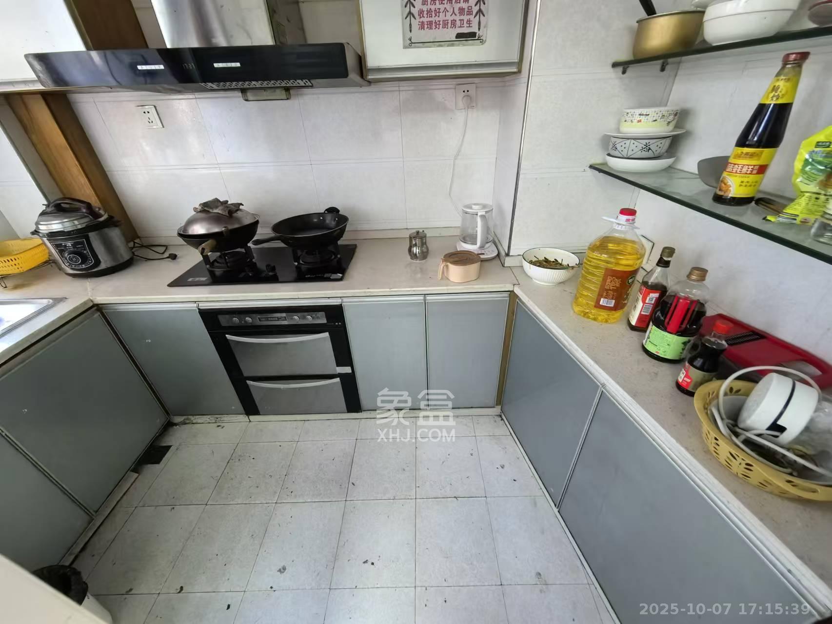 先锋东外滩 4室2厅2卫 3200.0元/月 先锋东外滩 4室2厅2卫 3200.0元/月室内图