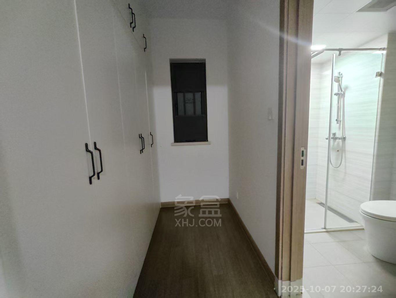 美的翰城  3室2厅2卫    2300.0元/月