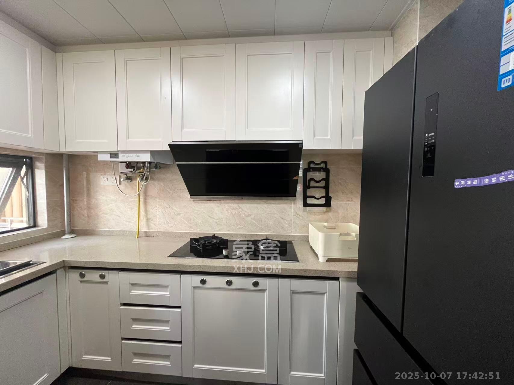 万科魅力之城锋镜里 3室2厅2卫 3000.0元/月 万科魅力之城锋镜里 3室2厅2卫 3000.0元/月室内图