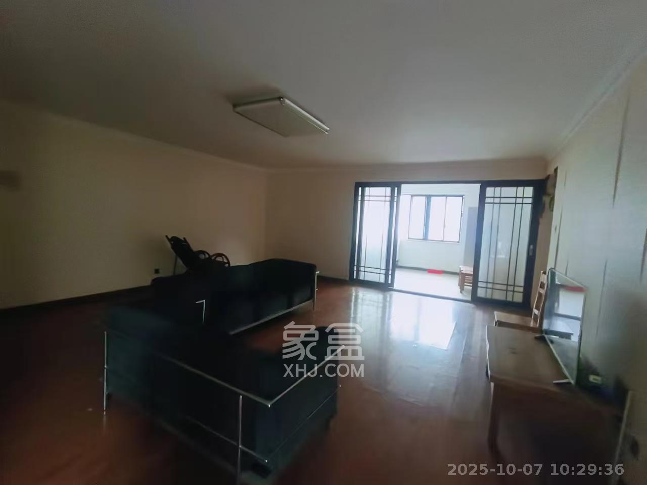 中国铝业单位宿舍  1室2厅1卫    4000.0元/月室内图