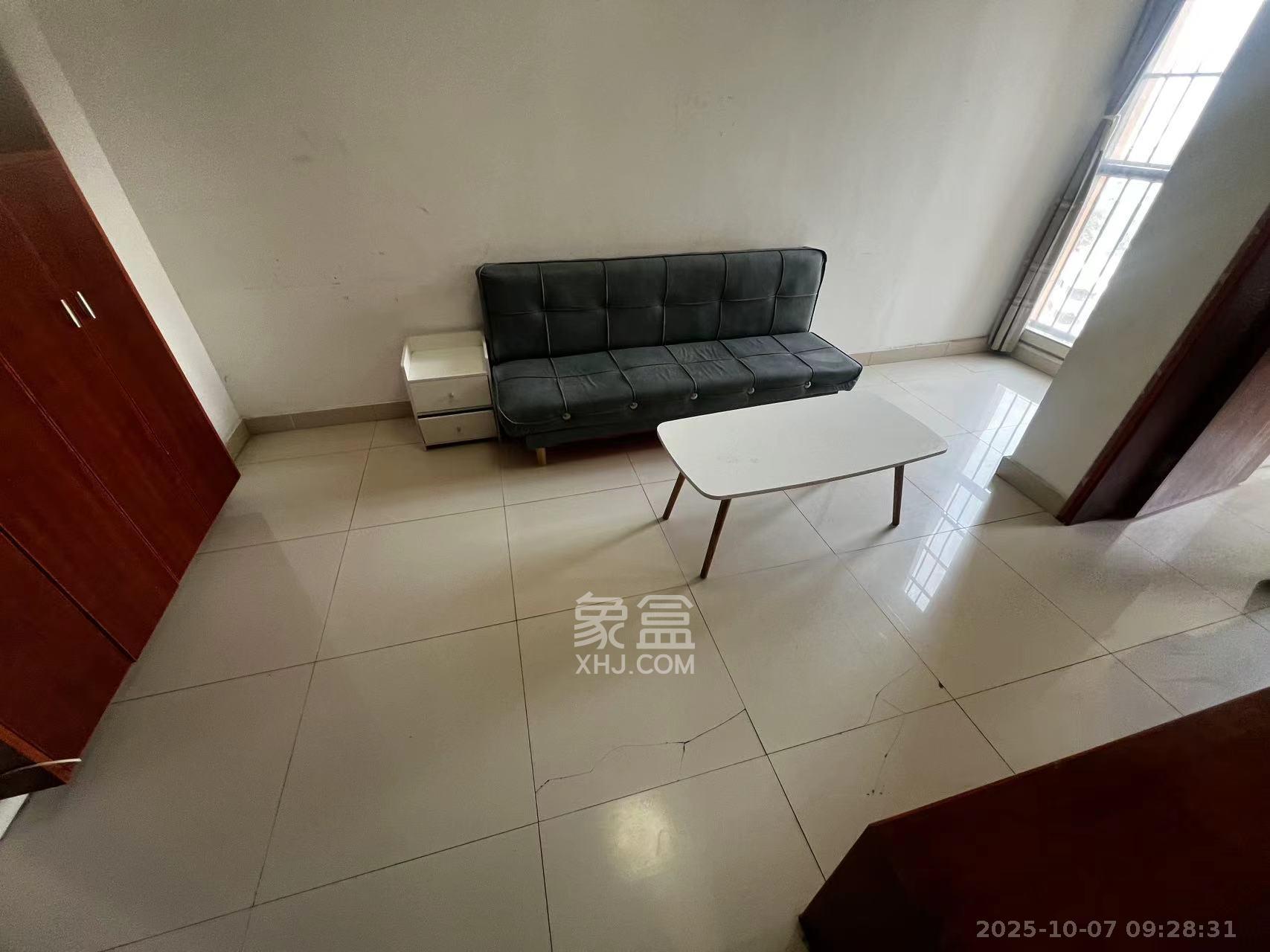 白沙晶城 1室1厅1卫 1800.0元/月 白沙晶城 1室1厅1卫 1800.0元/月室内图