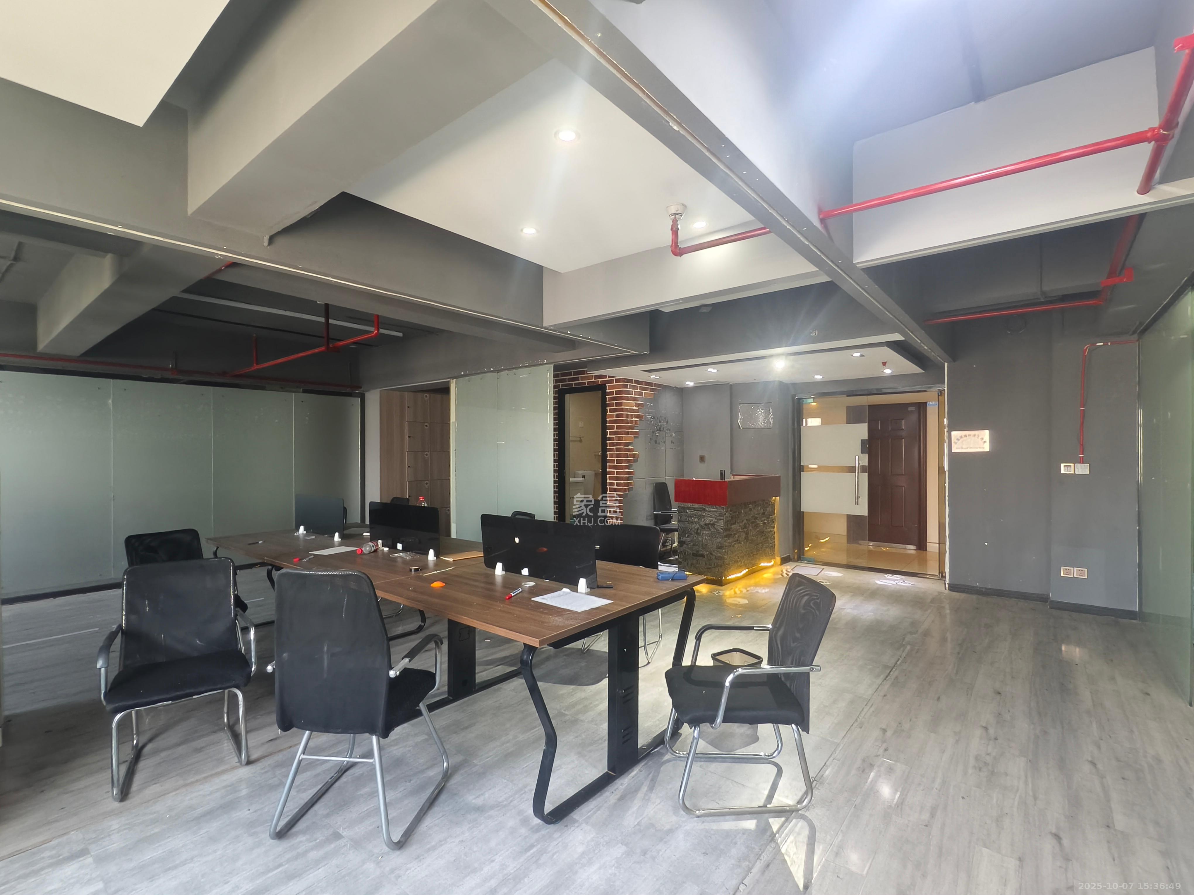 英祥春天   43.0㎡      1800.0元/月室内图