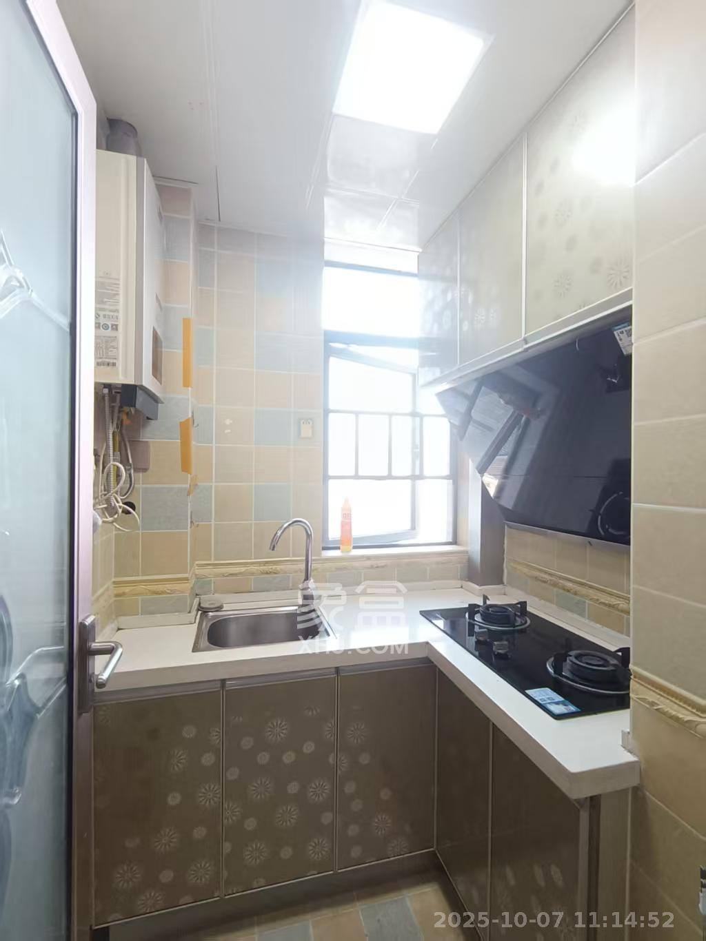 筑梦星园  1室1厅1卫    1600.0元/月 筑梦星园  1室1厅1卫    1600.0元/月室内图