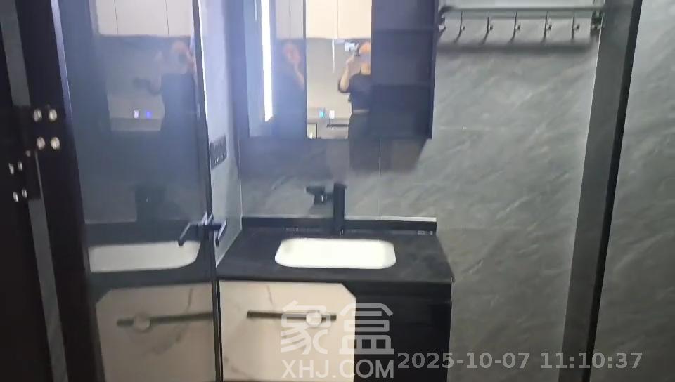 蓝光雍锦半岛   39.2㎡      1300.0元/月室内图