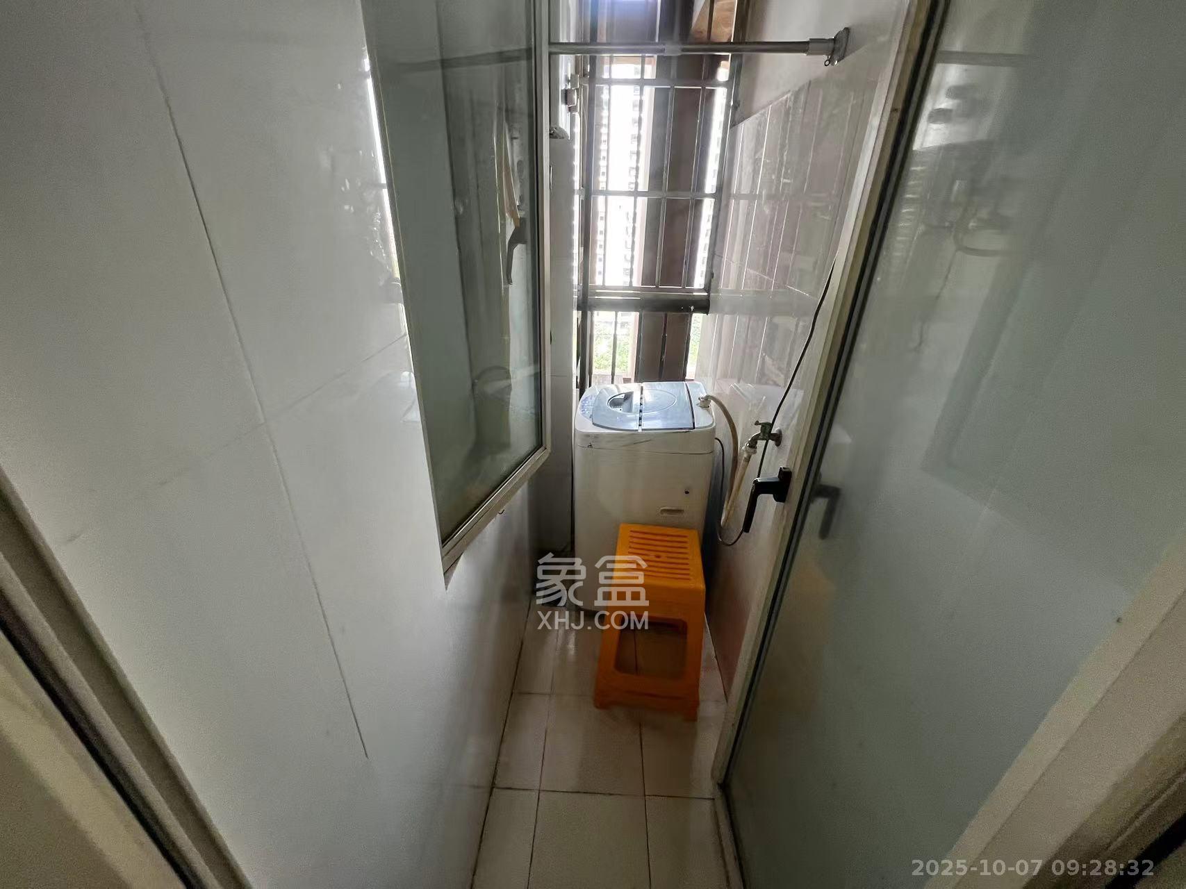 白沙晶城 1室1厅1卫 1800.0元/月 白沙晶城 1室1厅1卫 1800.0元/月室内图