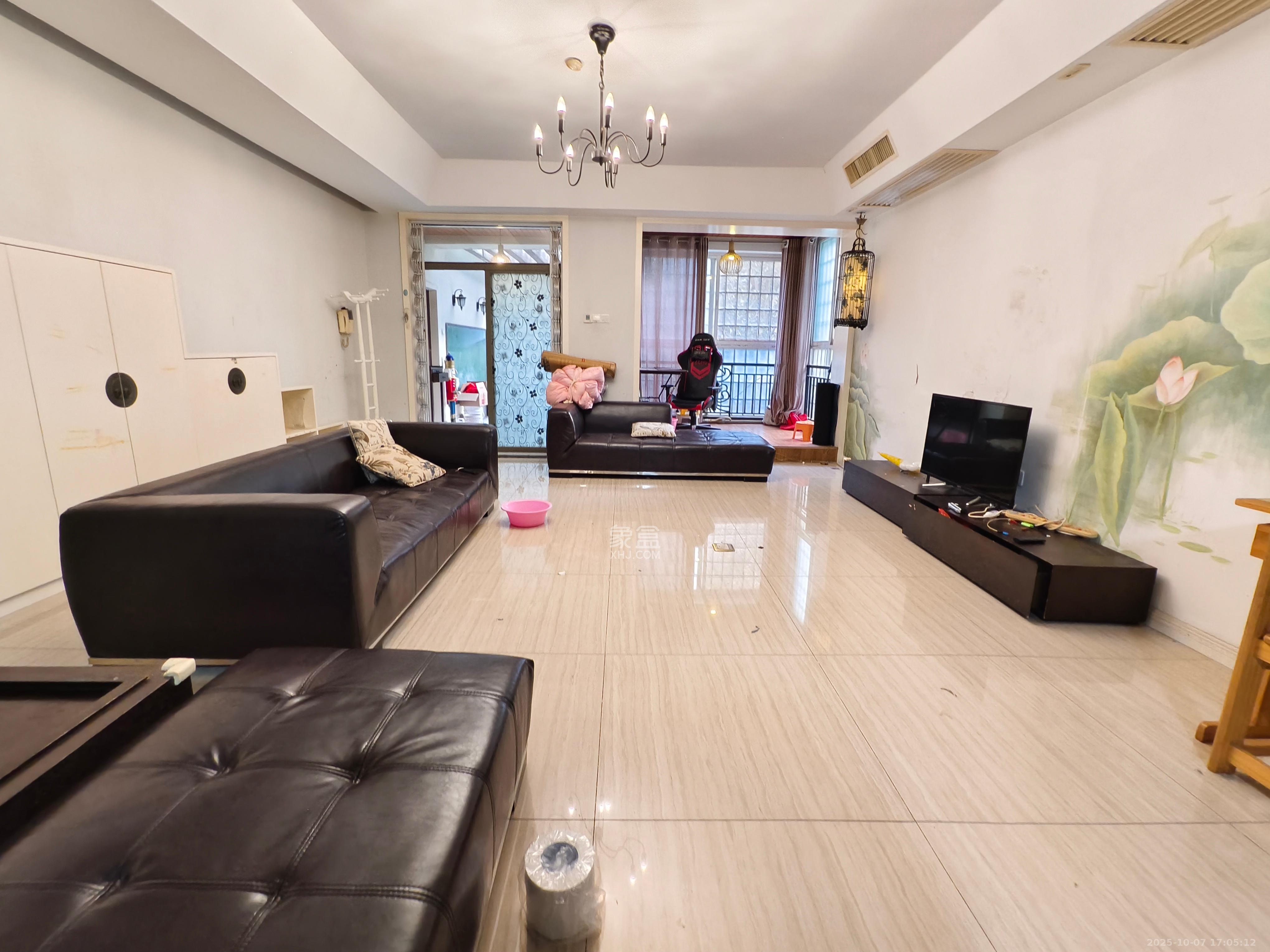 卓越蔚蓝海岸二期 3室2厅1卫 3000.0元/月 卓越蔚蓝海岸二期 3室2厅1卫 3000.0元/月室内图