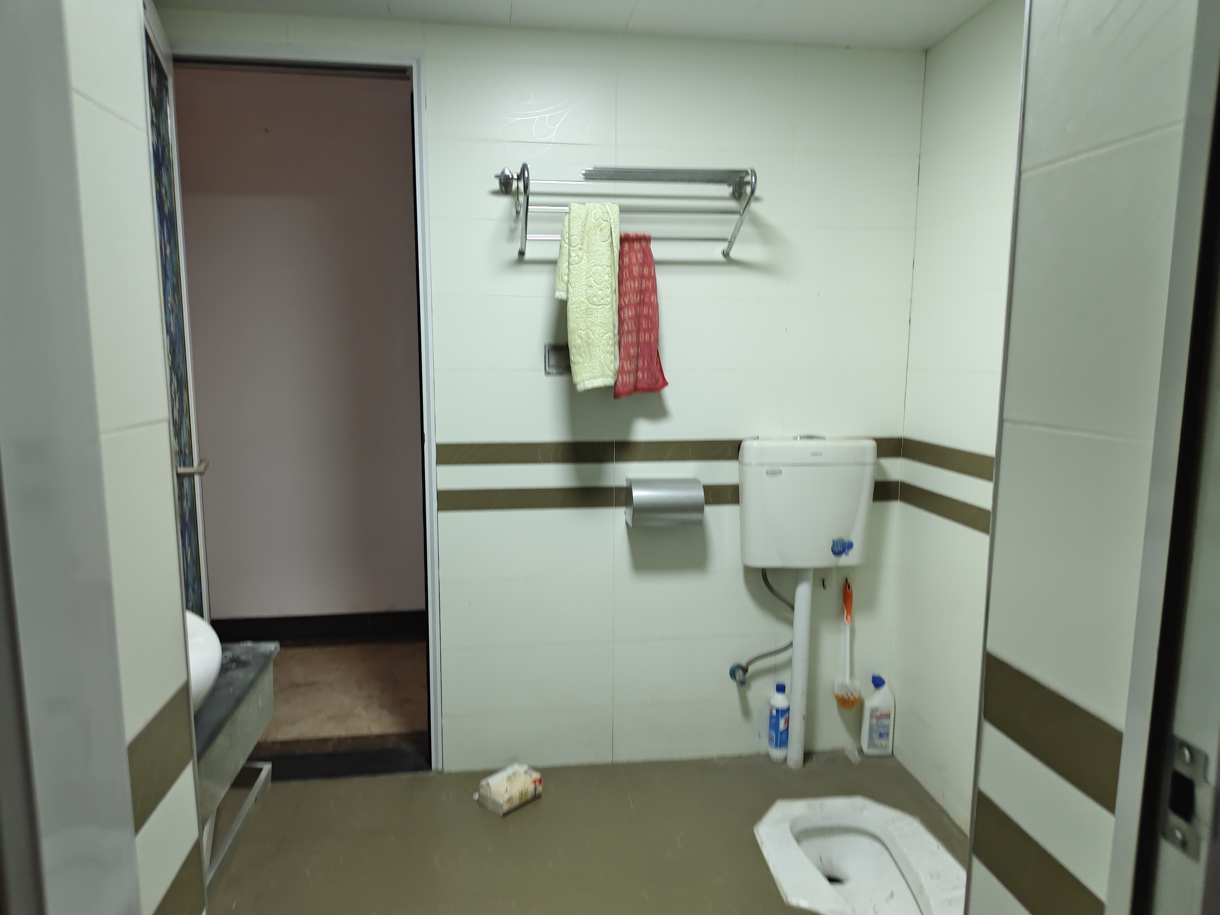 吉泰邦臣 3室2厅2卫 69.8万 吉泰邦臣 3室2厅2卫 69.8万客厅