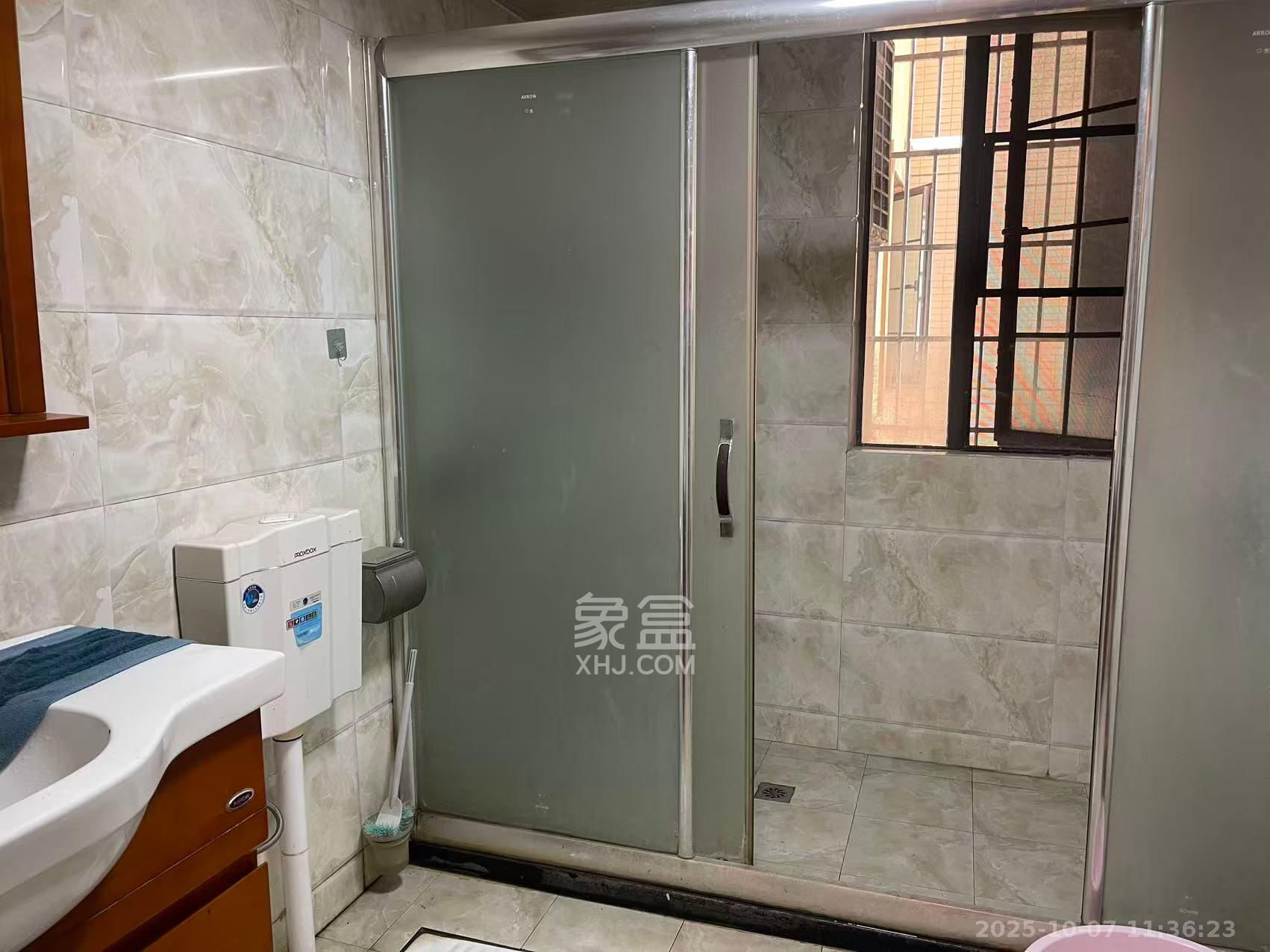 宏聚地中海  3室2厅2卫    2600.0元/月室内图