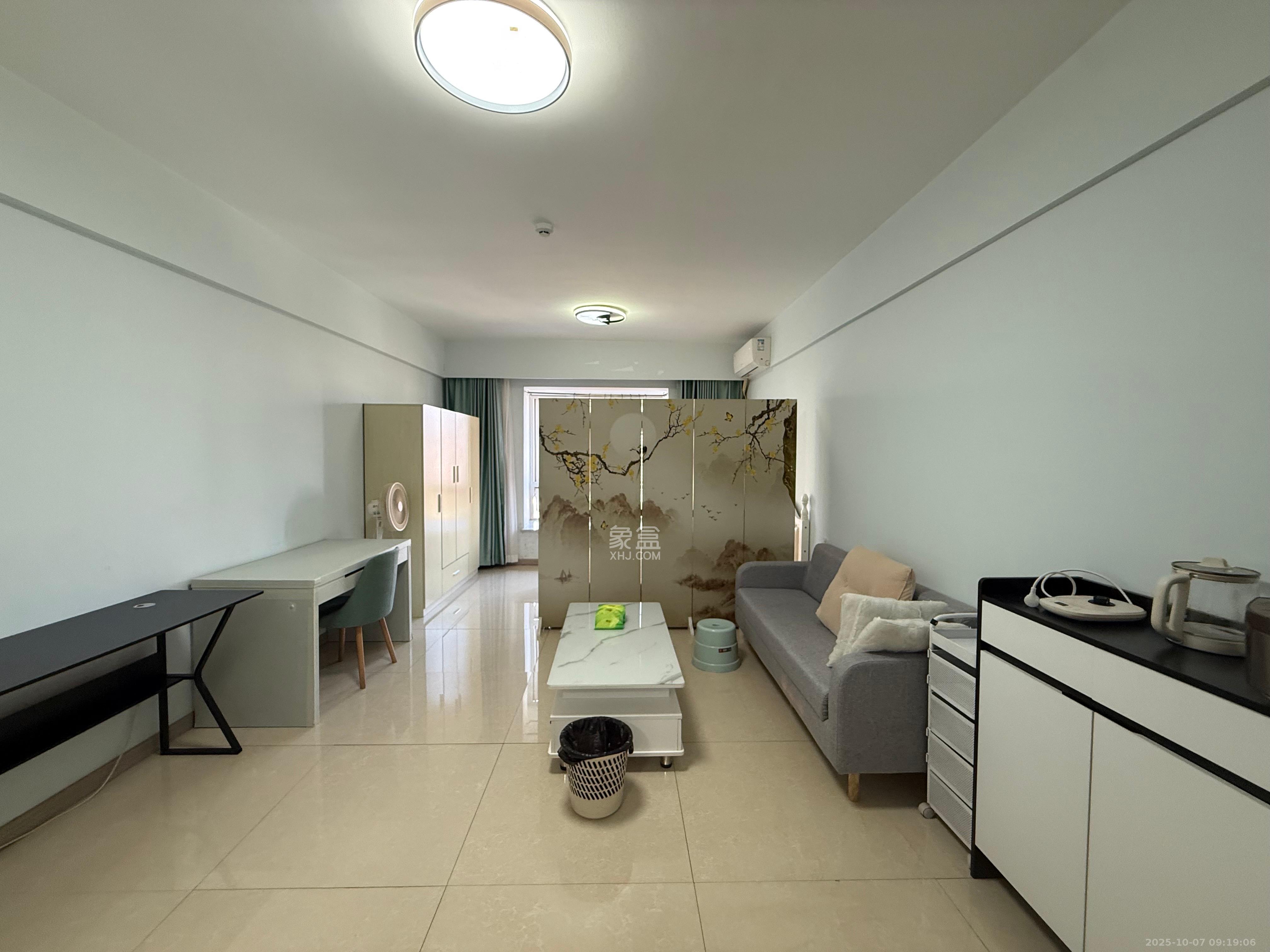 三重星都心  1室1厅1卫    1700.0元/月室内图