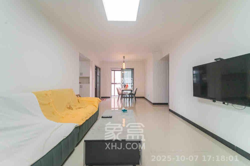 海伦春天  3室2厅2卫    2600.0元/月 海伦春天  3室2厅2卫    2600.0元/月室内图