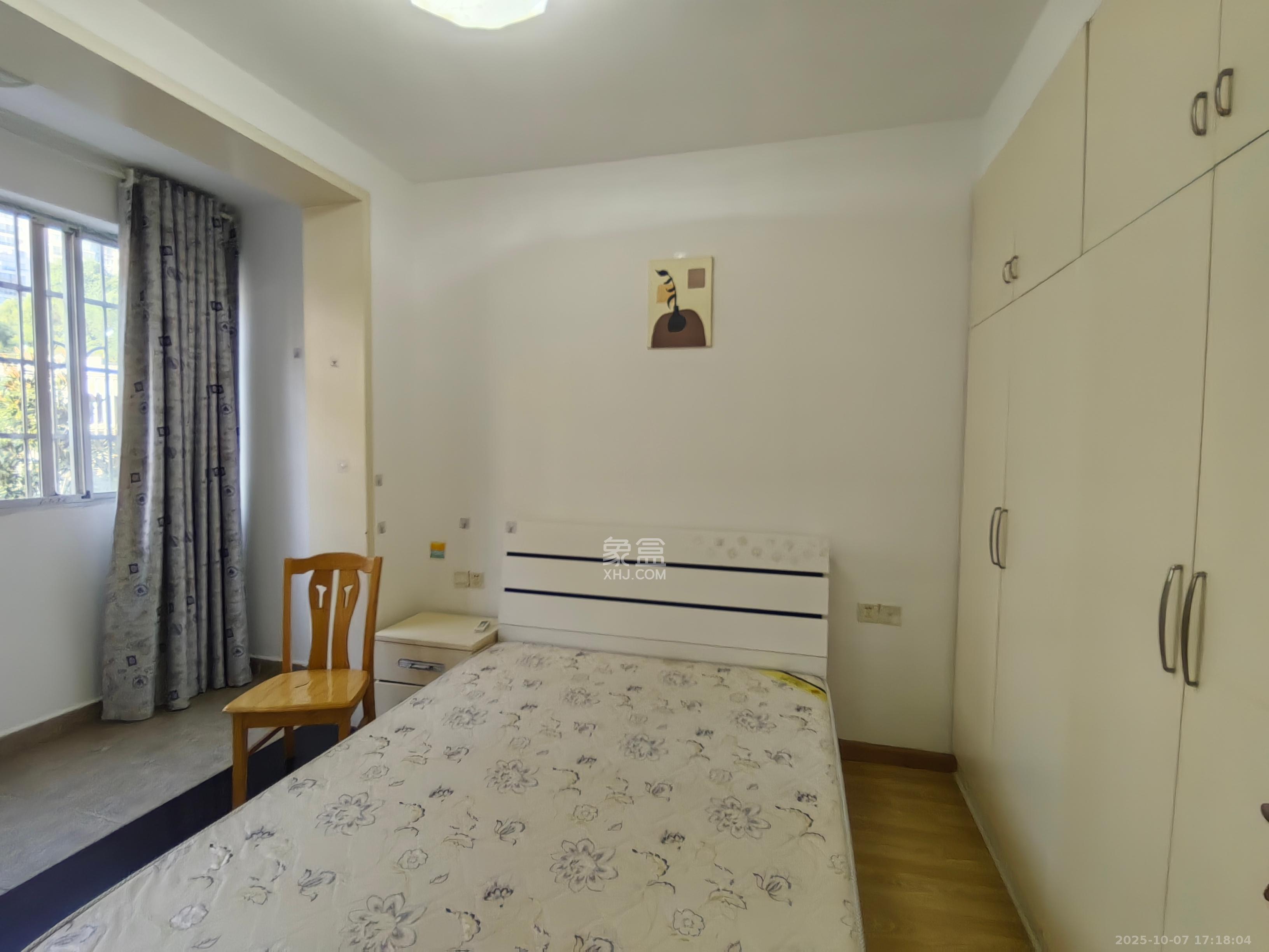 鄱阳小区 3室2厅1卫 1500.0元/月 鄱阳小区 3室2厅1卫 1500.0元/月室内图