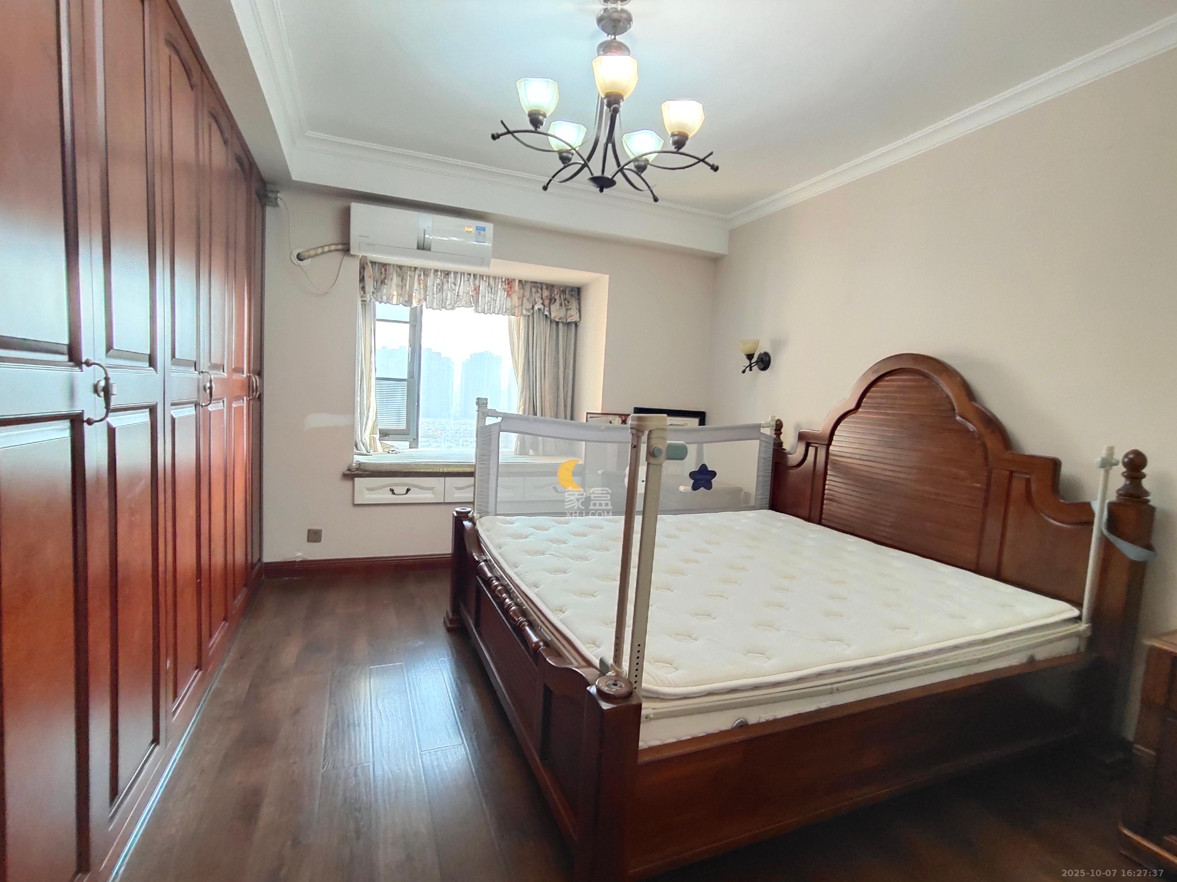 长房白沙湾 4室2厅2卫 3380.0元/月 长房白沙湾 4室2厅2卫 3380.0元/月室内图