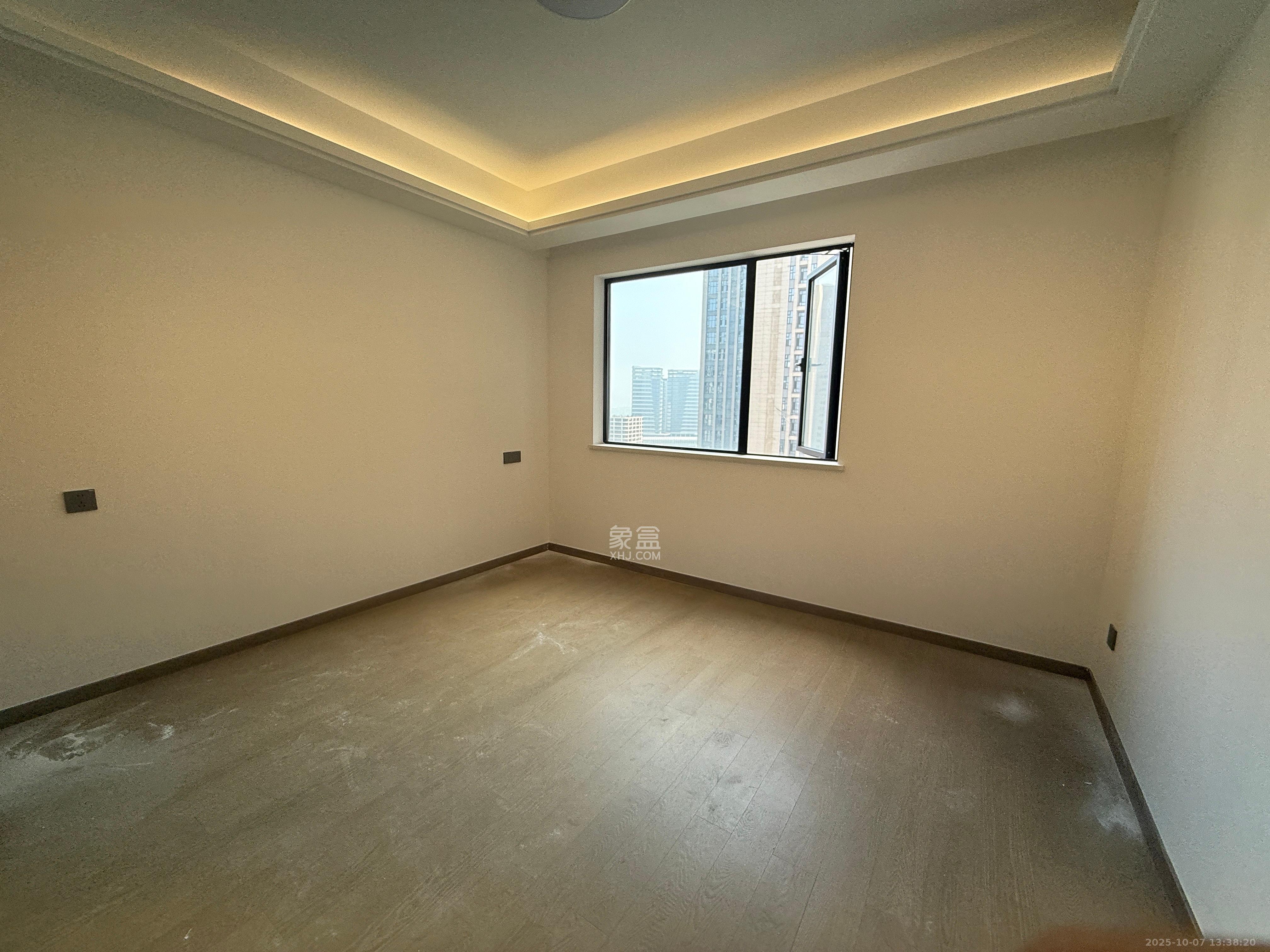 金富湘江悦城  4室2厅1卫    2799.0元/月室内图