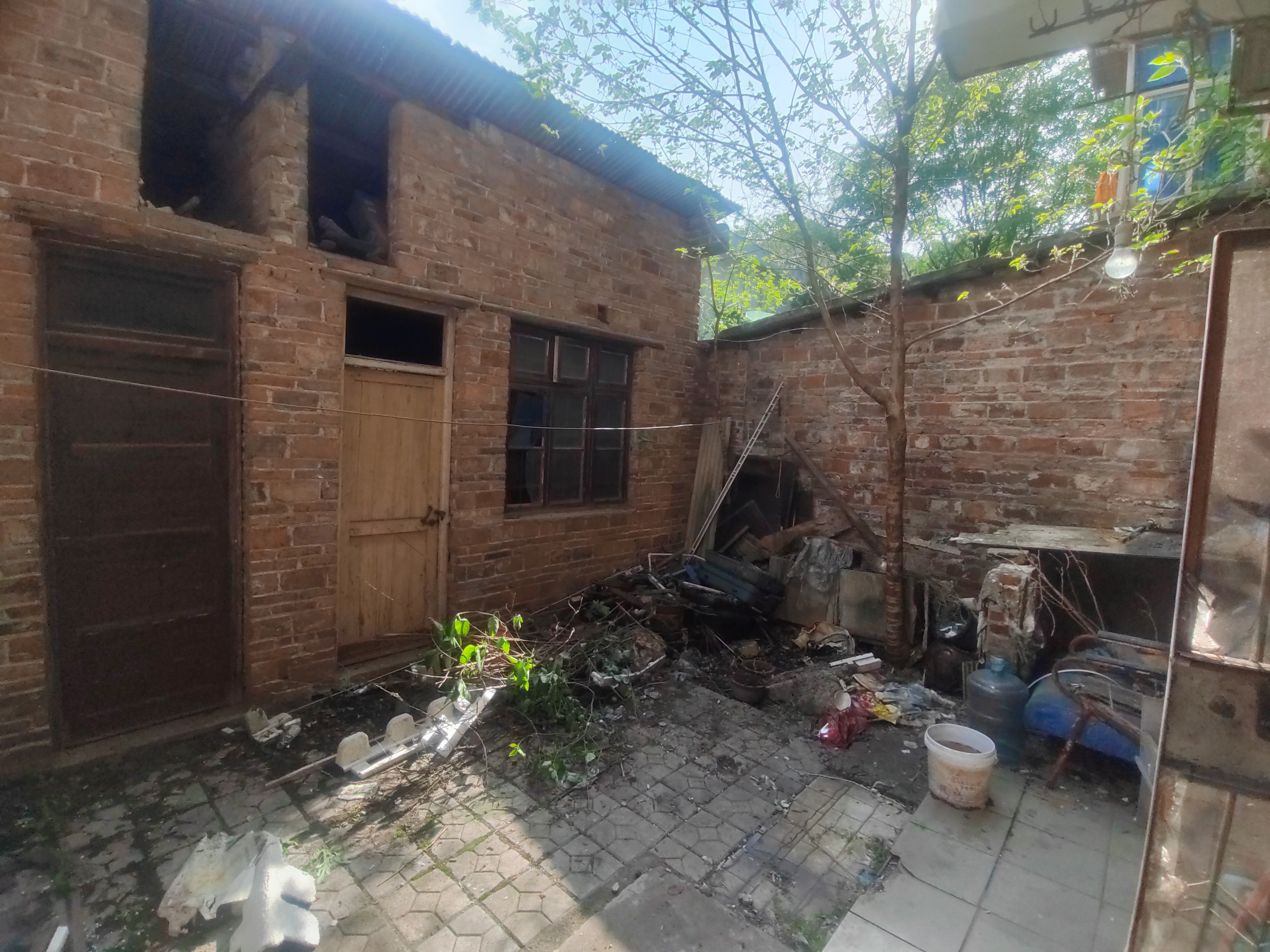 卫生局家属楼  2室2厅1卫    680.0元/月室内图