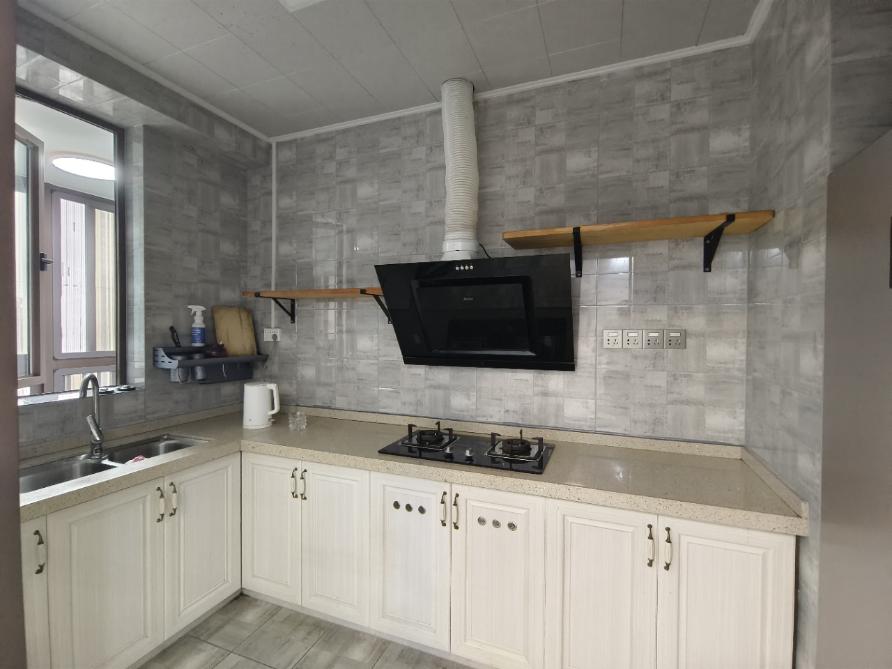 海航豪庭南苑 4室2厅2卫 6500.0元/月 海航豪庭南苑 4室2厅2卫 6500.0元/月室内图