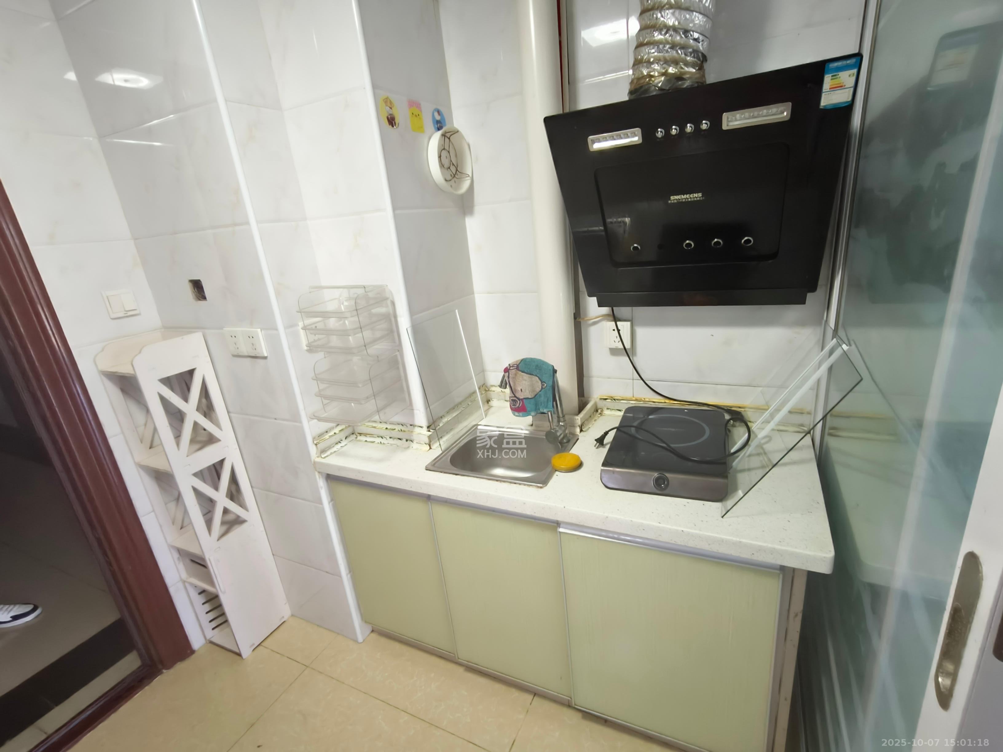 美利新世界 1室1厅1卫 1000.0元/月 美利新世界 1室1厅1卫 1000.0元/月室内图