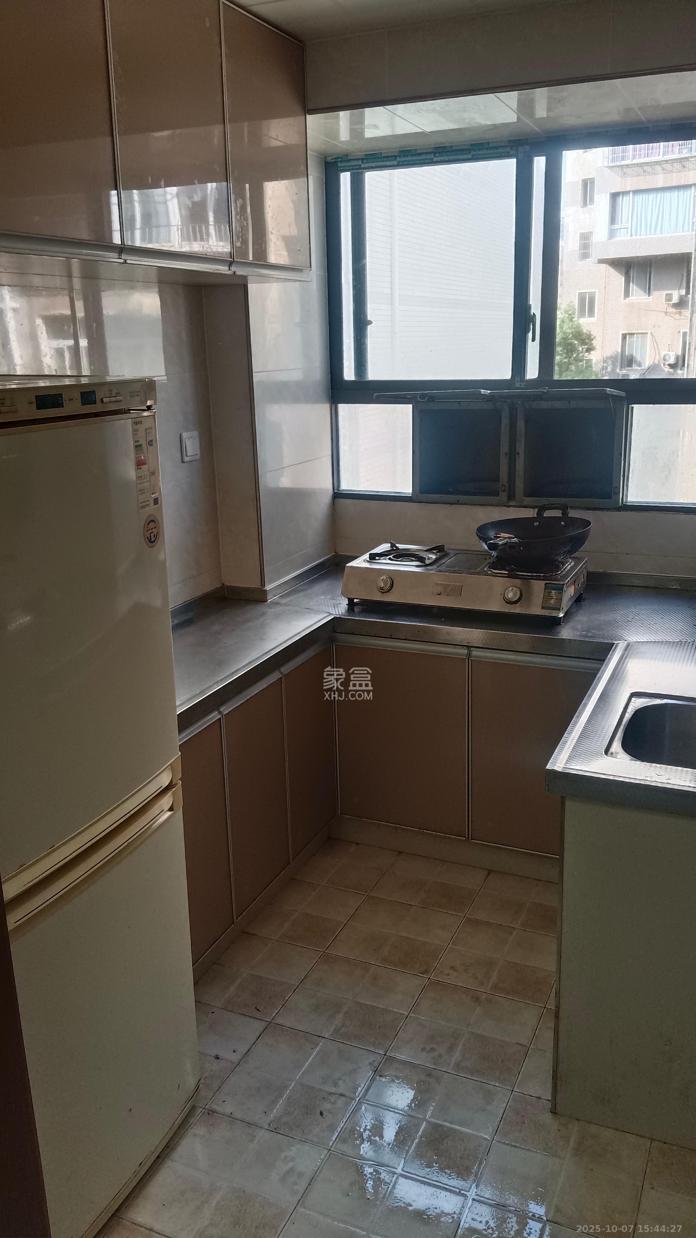 营山巷28号(营山巷小区)  2室1厅1卫    1500.0元/月 营山巷28号(营山巷小区)  2室1厅1卫    1500.0元/月室内图