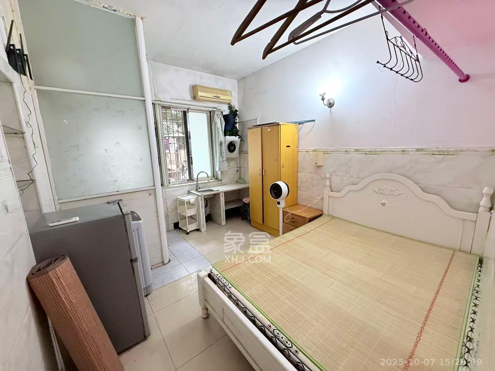 工农新村(工农桥社区) 1室0厅1卫 900.0元/月 工农新村(工农桥社区) 1室0厅1卫 900.0元/月室内图