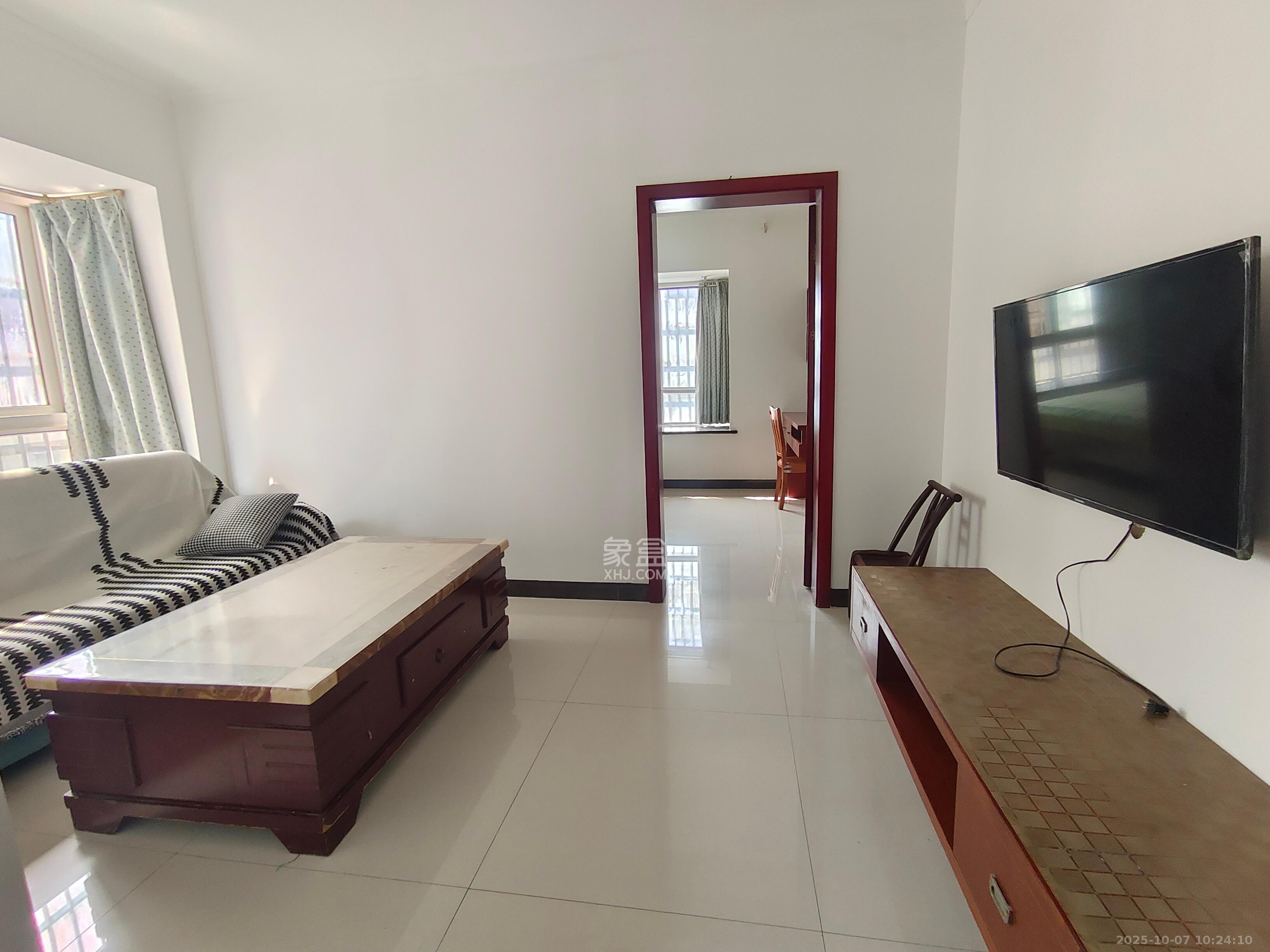 金石蓉园 1室1厅1卫 1400.0元/月 金石蓉园 1室1厅1卫 1400.0元/月室内图