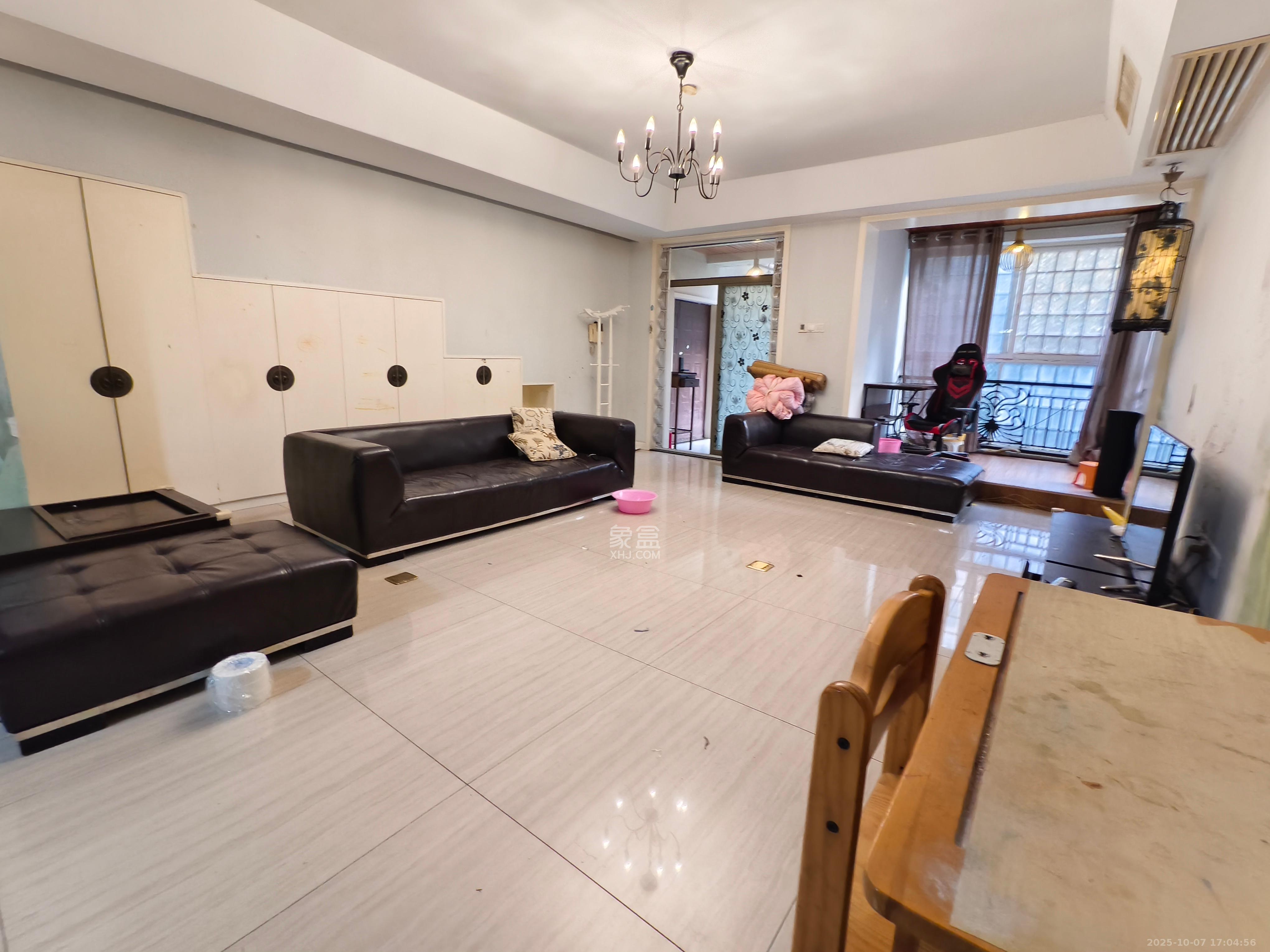 卓越蔚蓝海岸二期 3室2厅1卫 3000.0元/月 卓越蔚蓝海岸二期 3室2厅1卫 3000.0元/月室内图