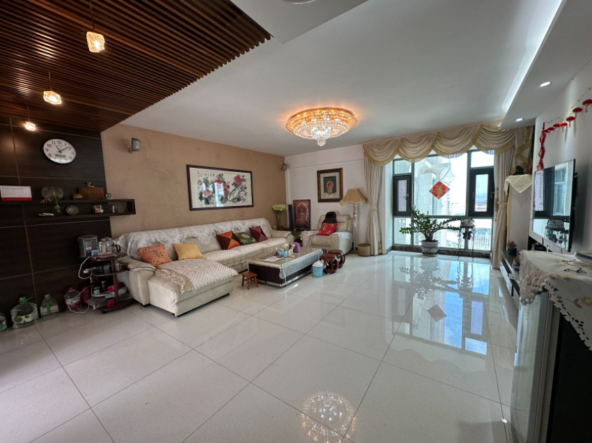 置地花园 4室2厅2卫 4300.0元/月 置地花园 4室2厅2卫 4300.0元/月室内图