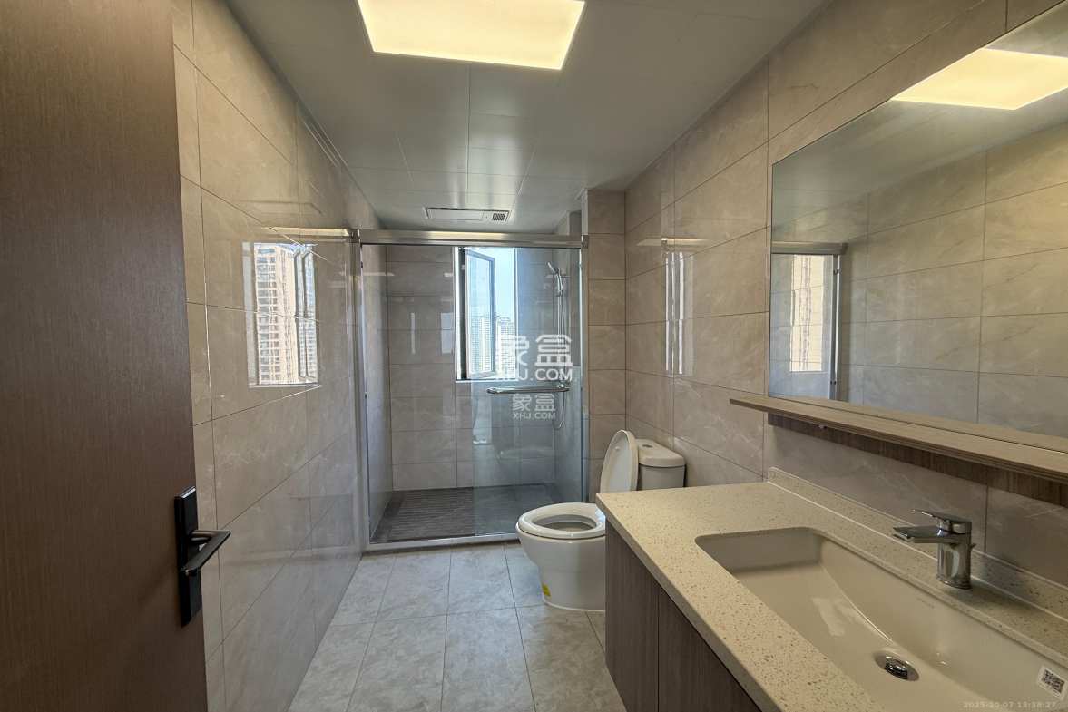 金富湘江悦城  4室2厅1卫    2799.0元/月 金富湘江悦城  4室2厅1卫    2799.0元/月室内图